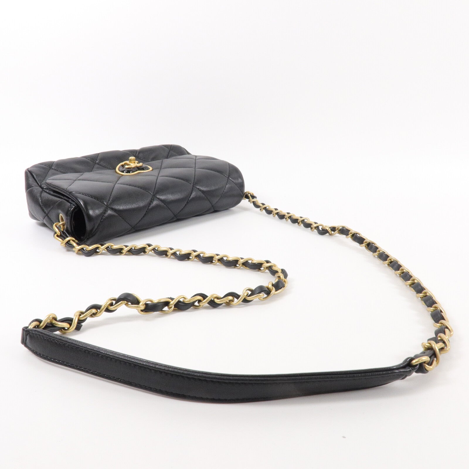 CHANEL 羊皮皮革Heart Flap Bag鏈帶肩背袋