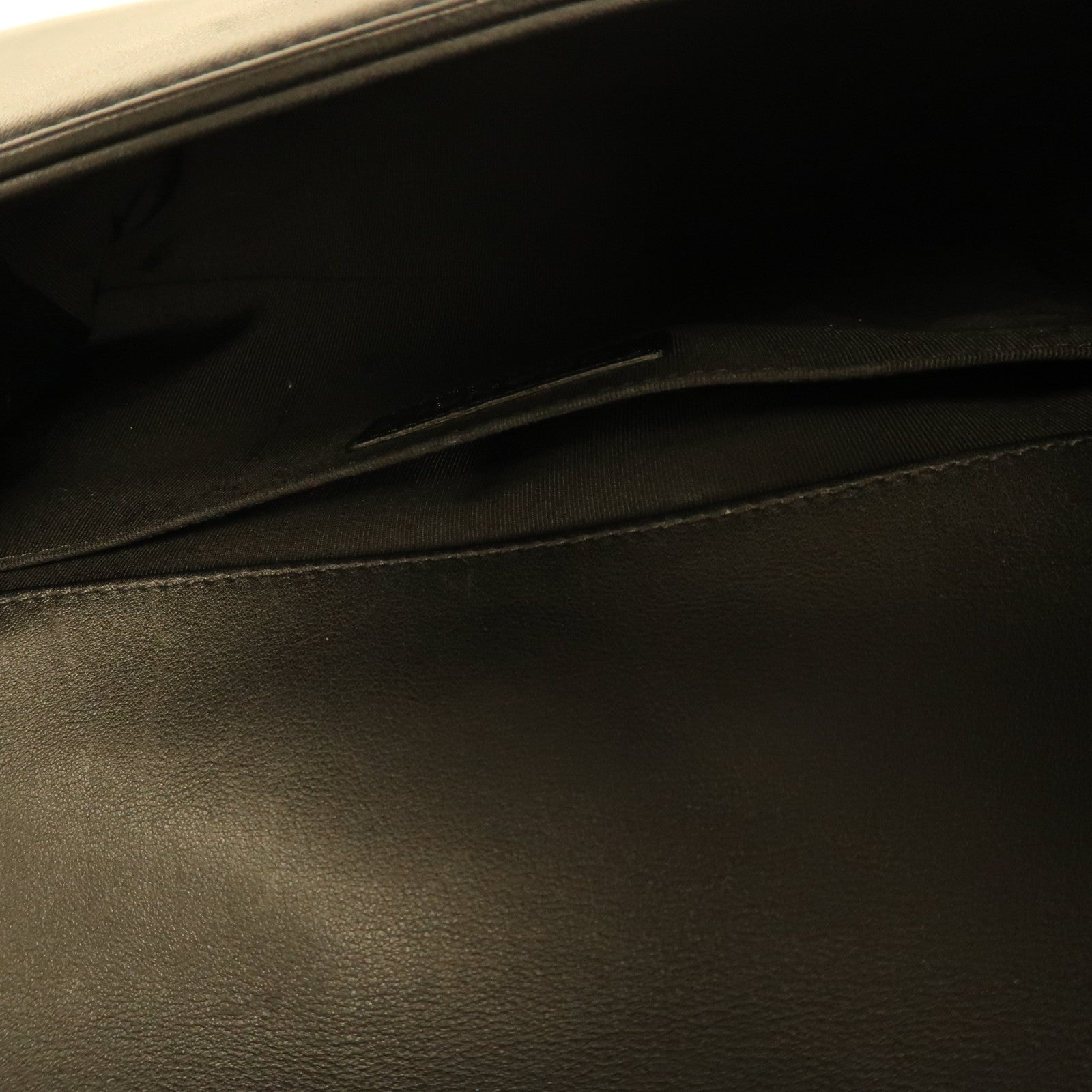 CHANEL 菱格羊皮皮革Boy Chanel Chain Shoulder Bag銀扣肩背袋黑色