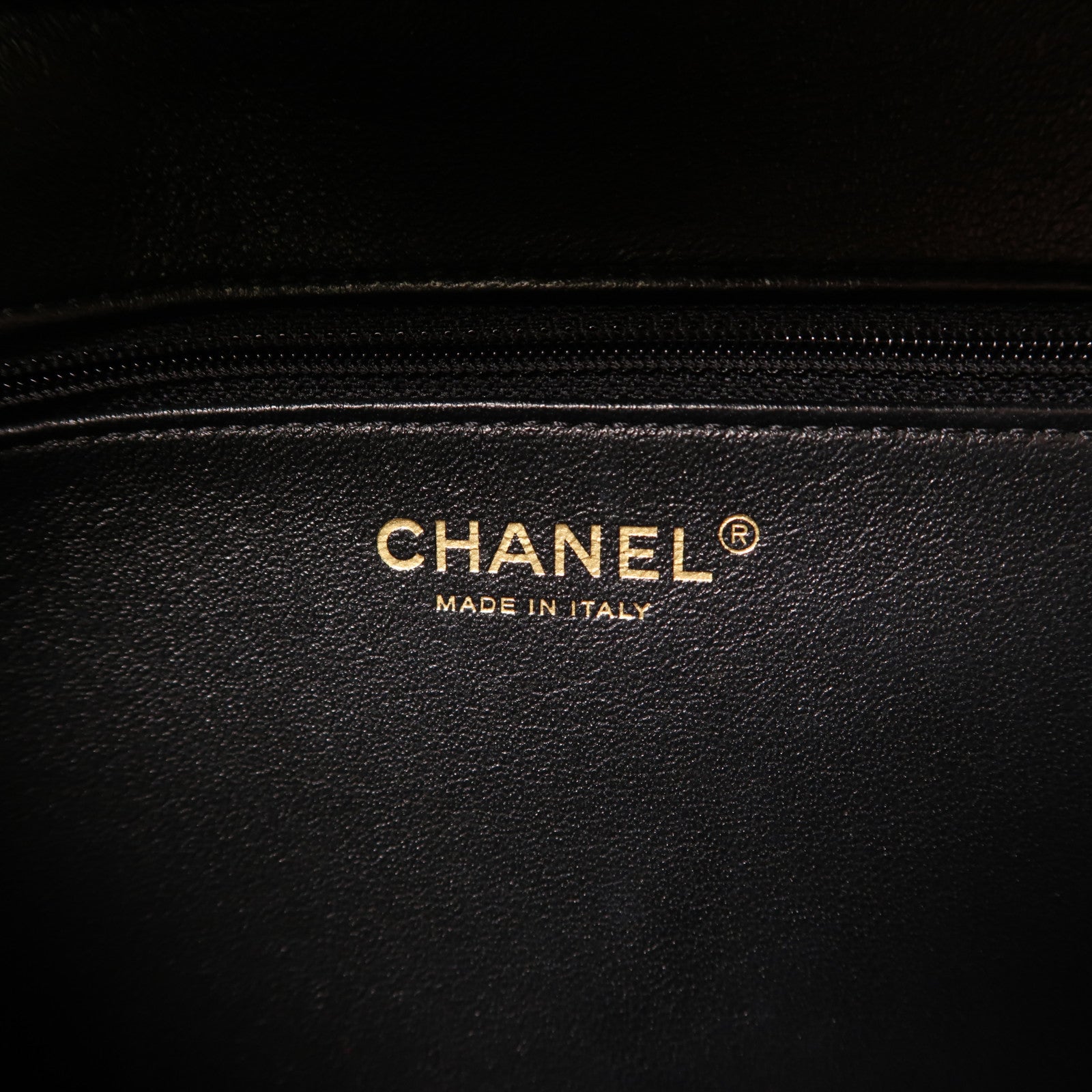 CHANEL 牛皮皮革Filigree Vanity Case金扣手挽肩背兩用袋