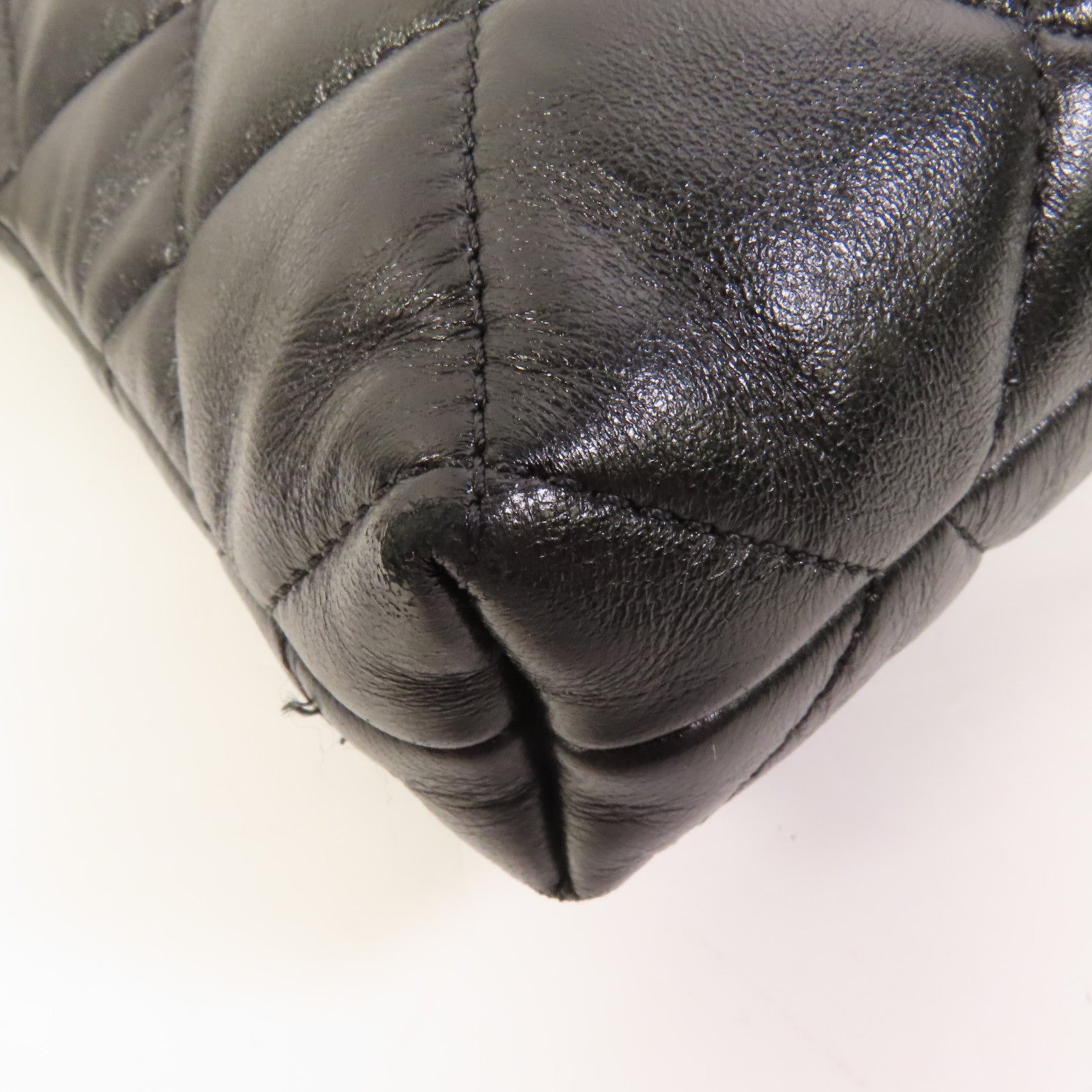 CHANEL 羊皮皮革Hobo Bag金扣鏈帶肩背袋