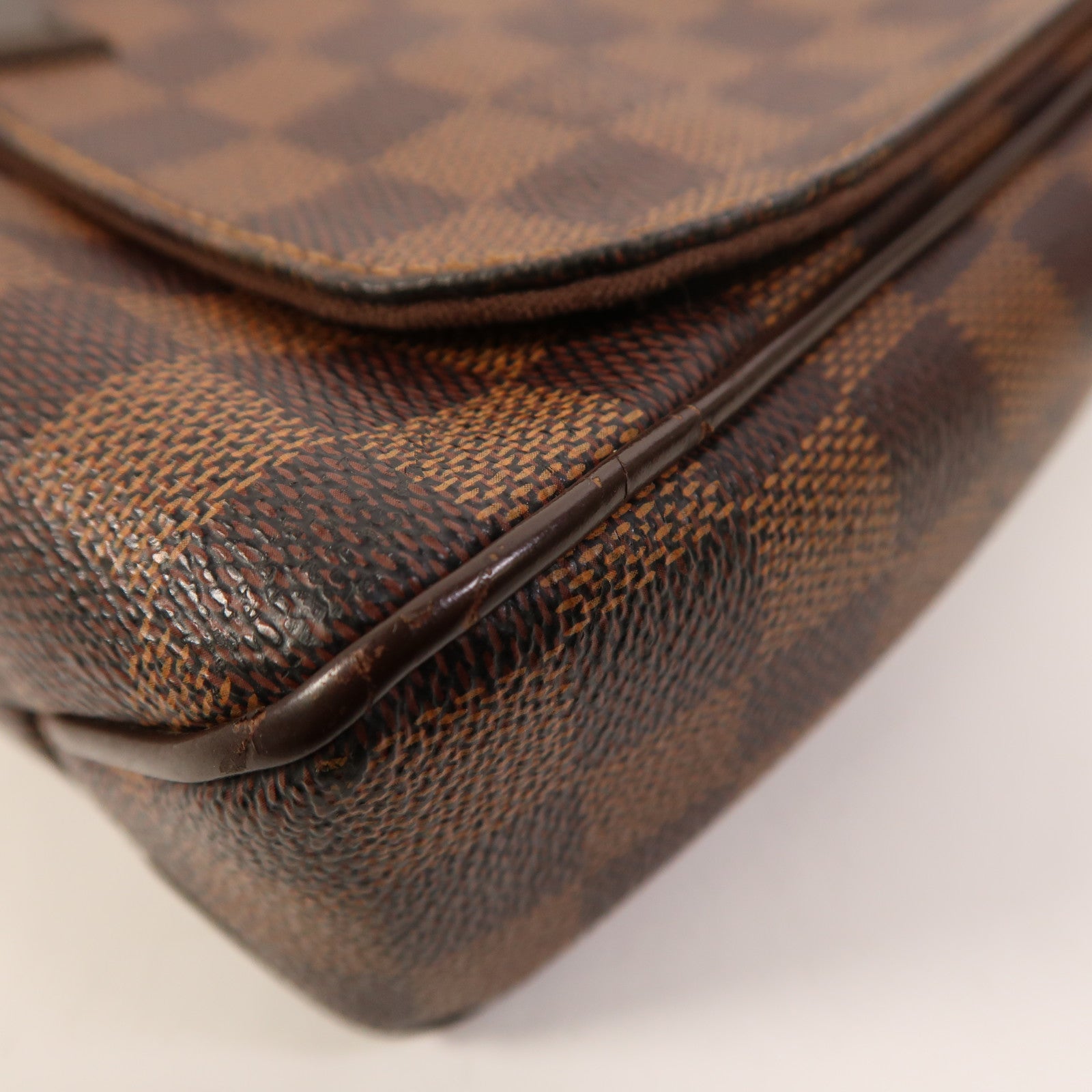 LOUIS VUITTON Damier District PM肩背袋