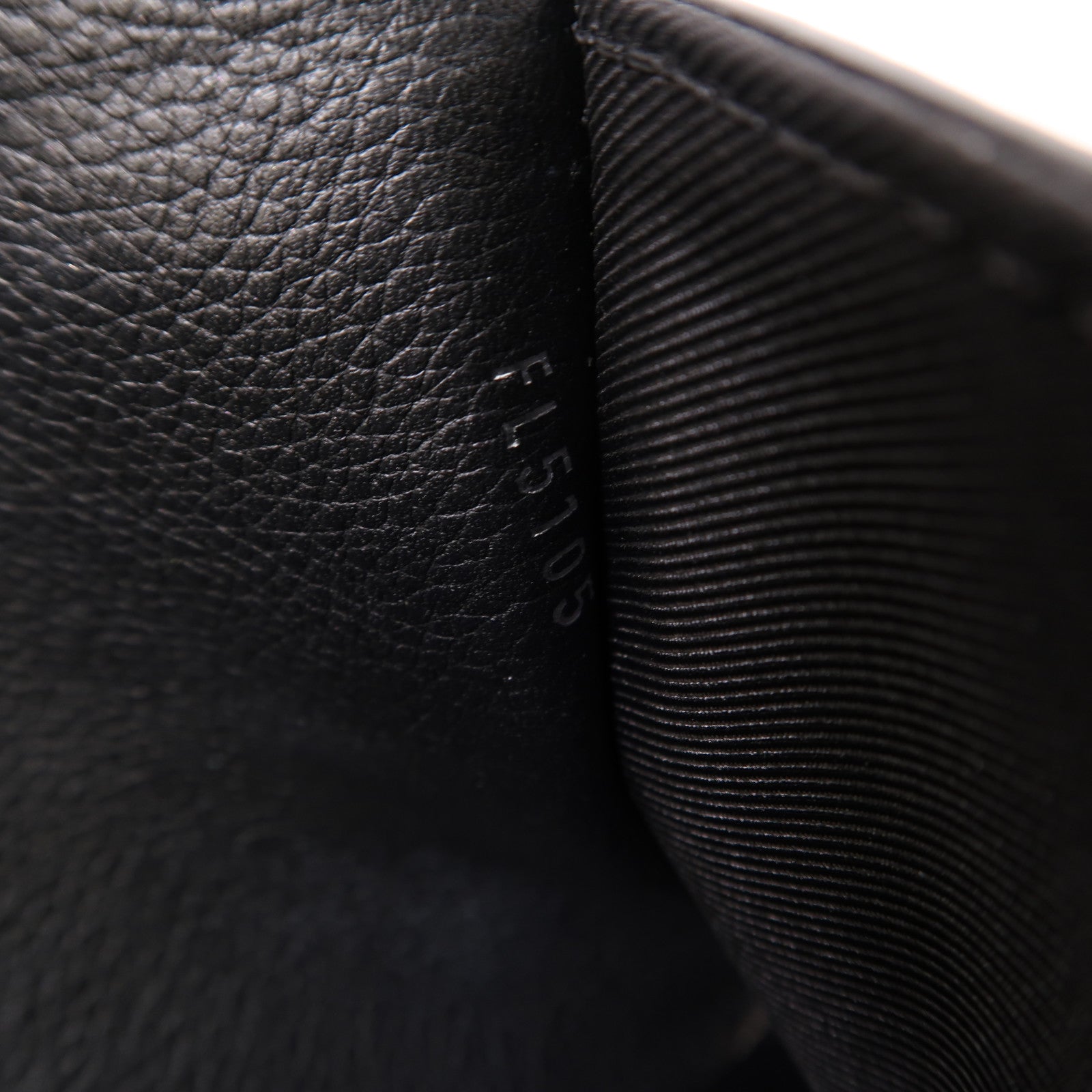 LOUIS VUITTON 牛皮皮革Lockme II銀扣手挽肩背兩用袋黑色