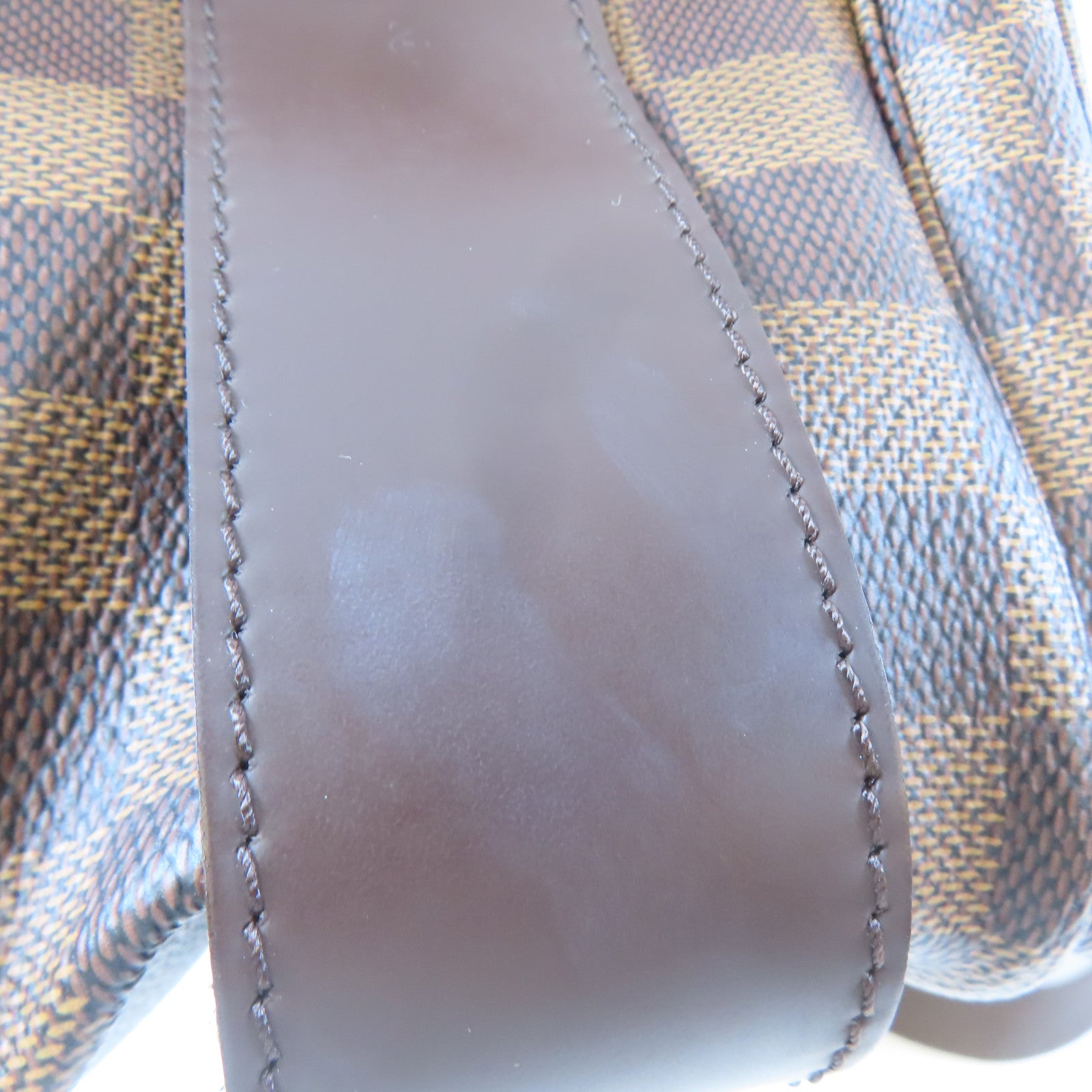 LOUIS VUITTON Damier Naviglio Shoulder Bag金扣肩背袋啡色
