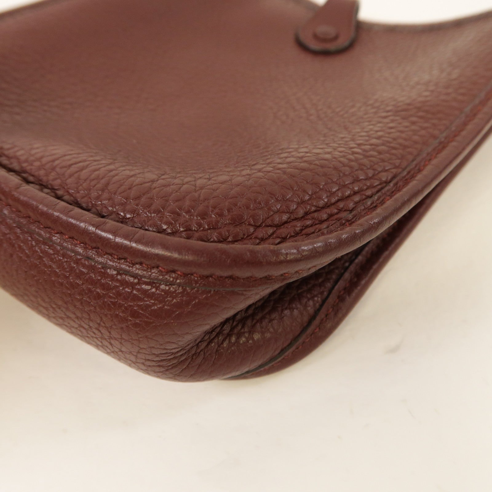 HERMES Clemence皮革Evelyne TPM銀扣肩背袋酒紅色