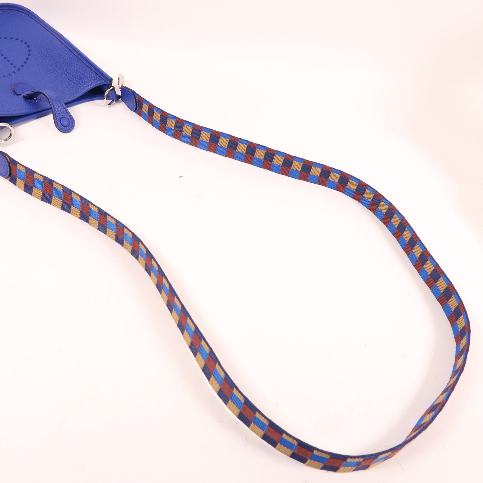HERMES Clemence皮革Evelyne TPM銀扣肩背袋Bleu Pale