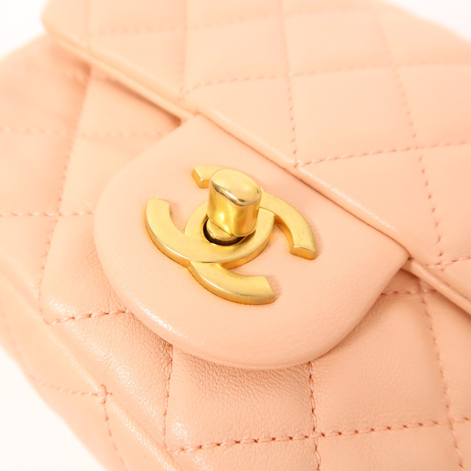 CHANEL 羊皮皮革Chain Shoulder金扣鏈帶肩背袋