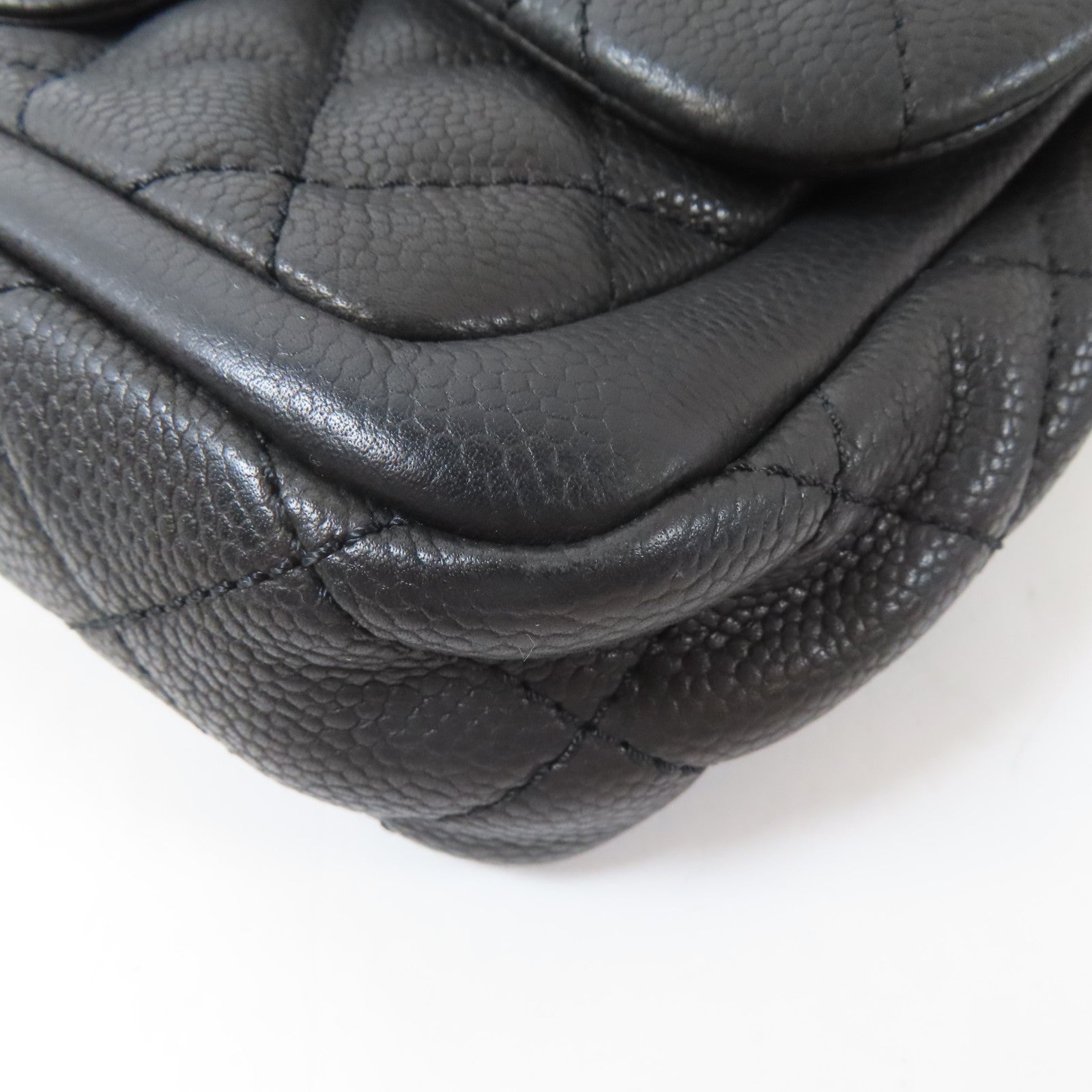 CHANEL 菱格Caviar皮革Chain Shoulder Bag黑扣鏈帶肩背袋黑色