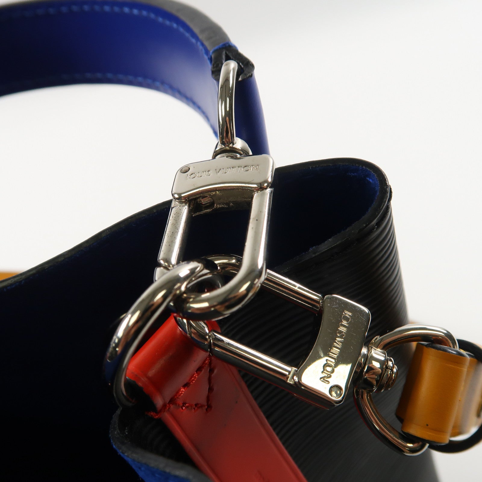 LOUIS VUITTON Epi Neo Noe BB銀扣手挽肩背兩用袋黑色