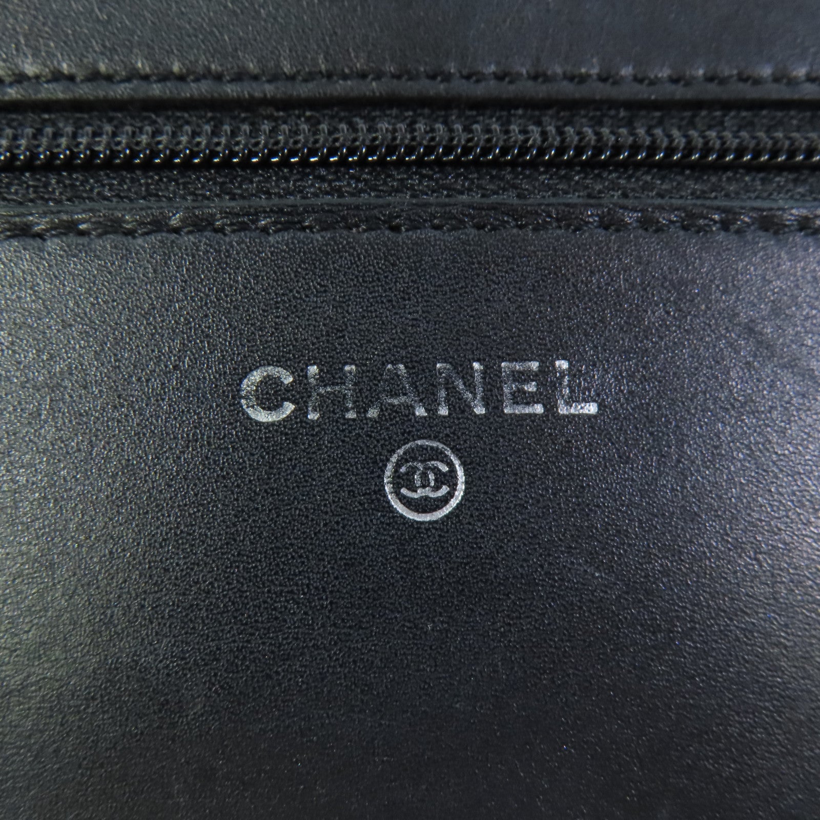 CHANEL 【激減優惠】牛皮皮革WOC Wallet On Chain銀扣鏈帶肩背袋