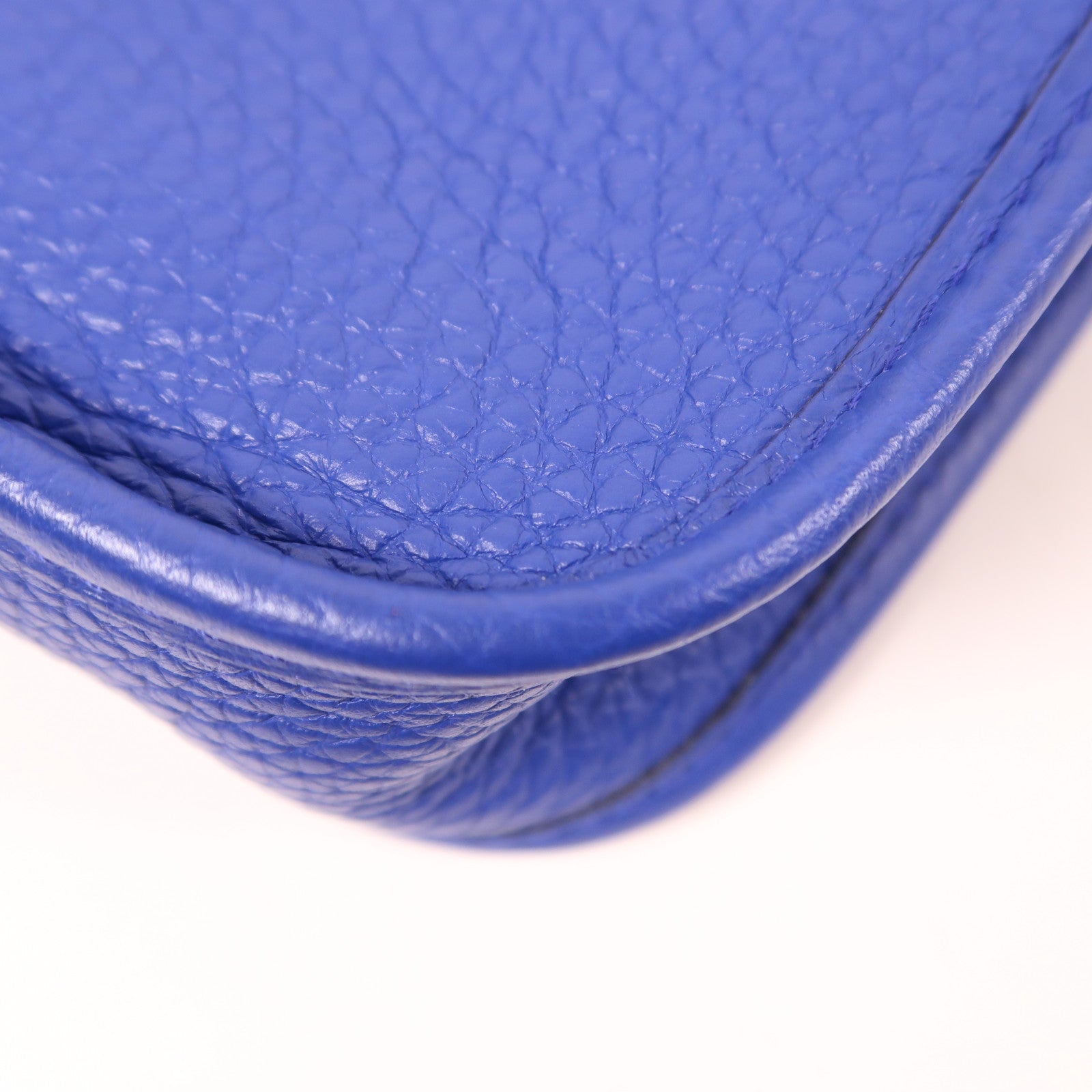 HERMES Clemence皮革Evelyne TPM銀扣肩背袋Bleu Pale