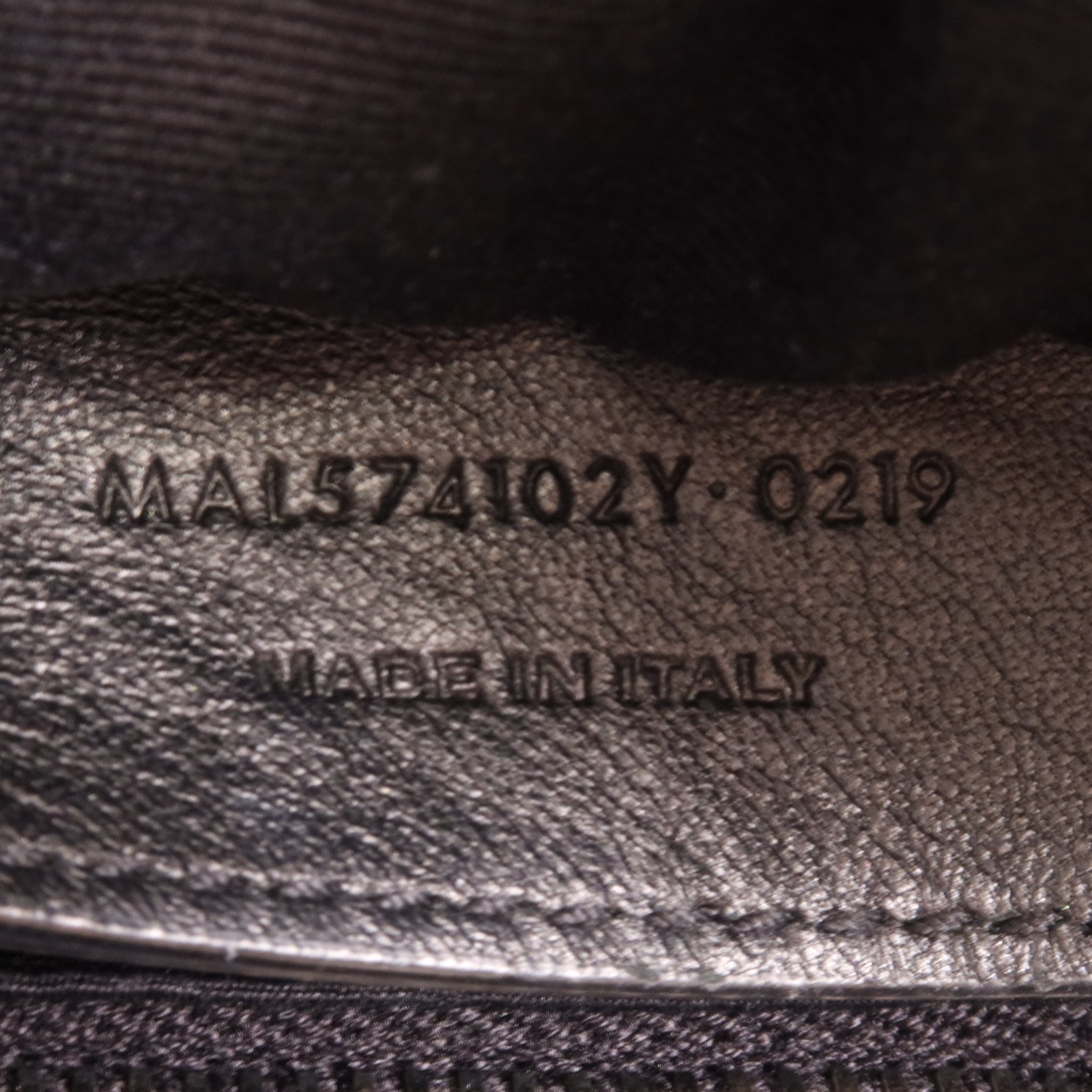 SAINT LAURENT 牛皮皮革Loulou Bag銀扣肩背袋