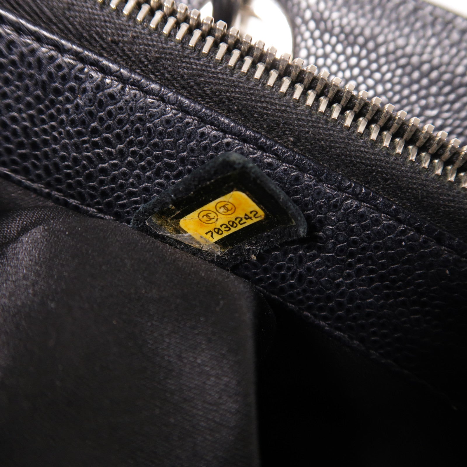 CHANEL 牛皮皮革GST銀扣鏈帶肩背袋