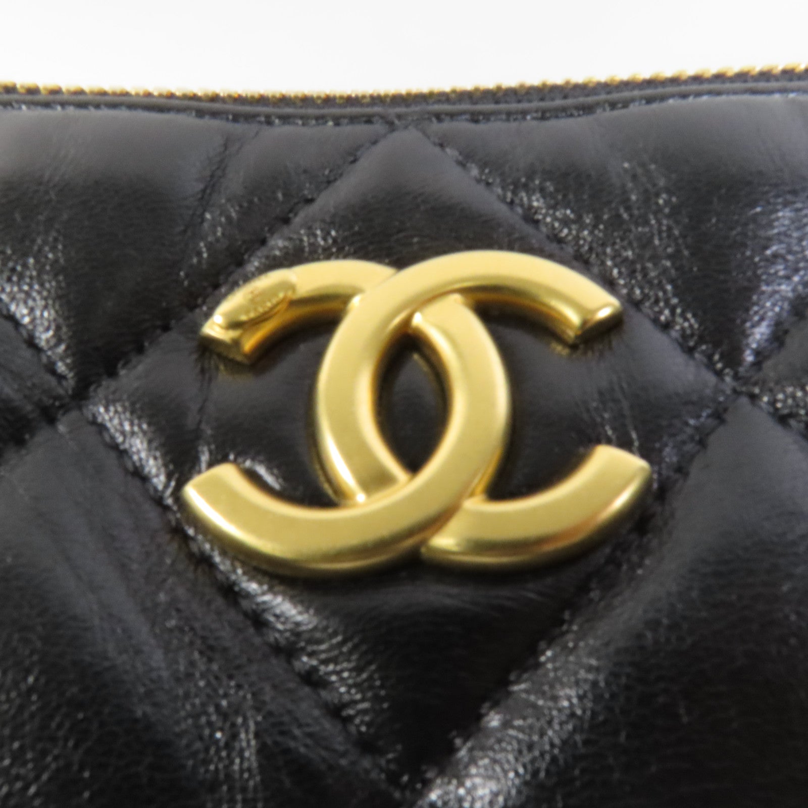 CHANEL 羊皮皮革Hobo Bag金扣鏈帶肩背袋