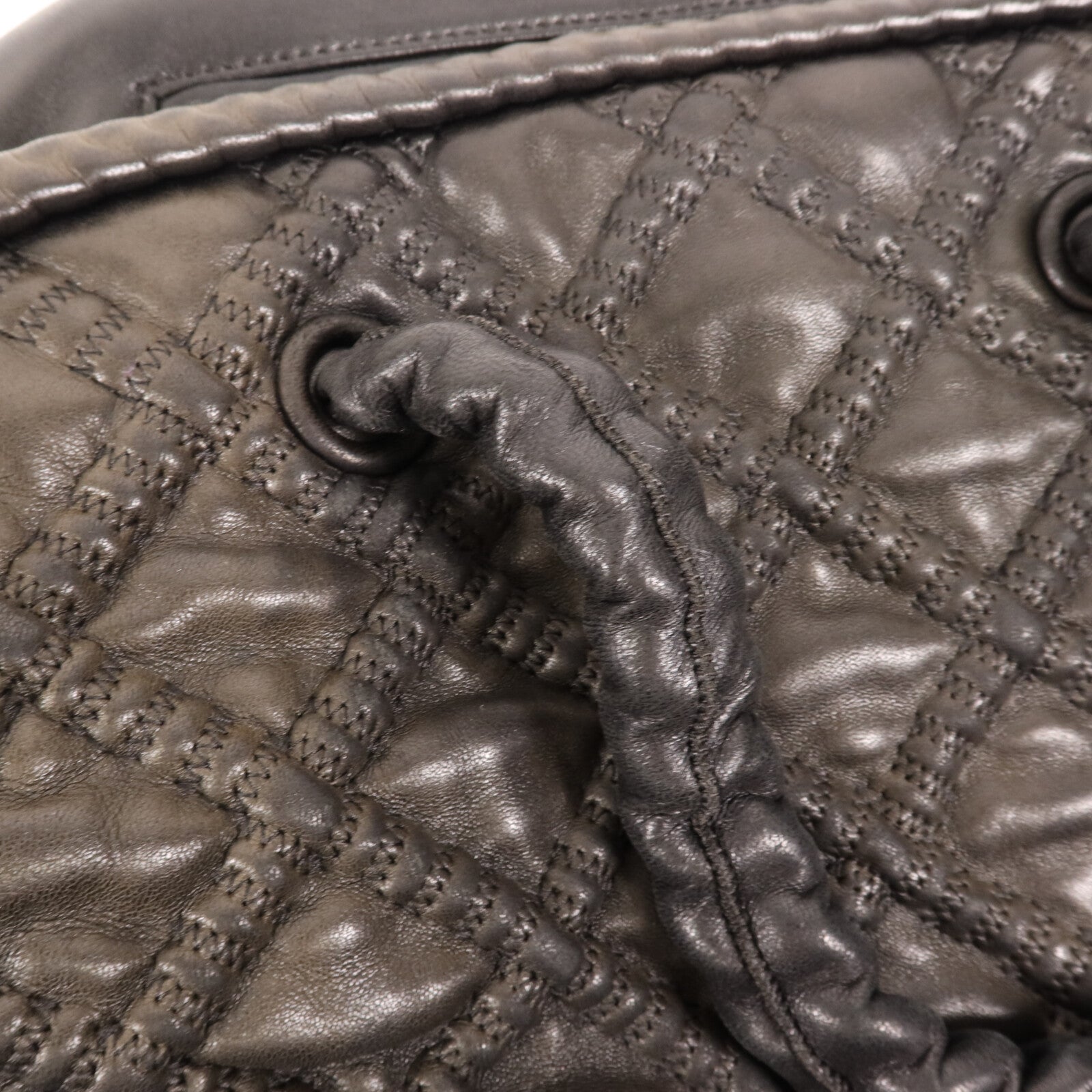 CHANEL 羊皮皮革Boston Bag銀扣手挽袋