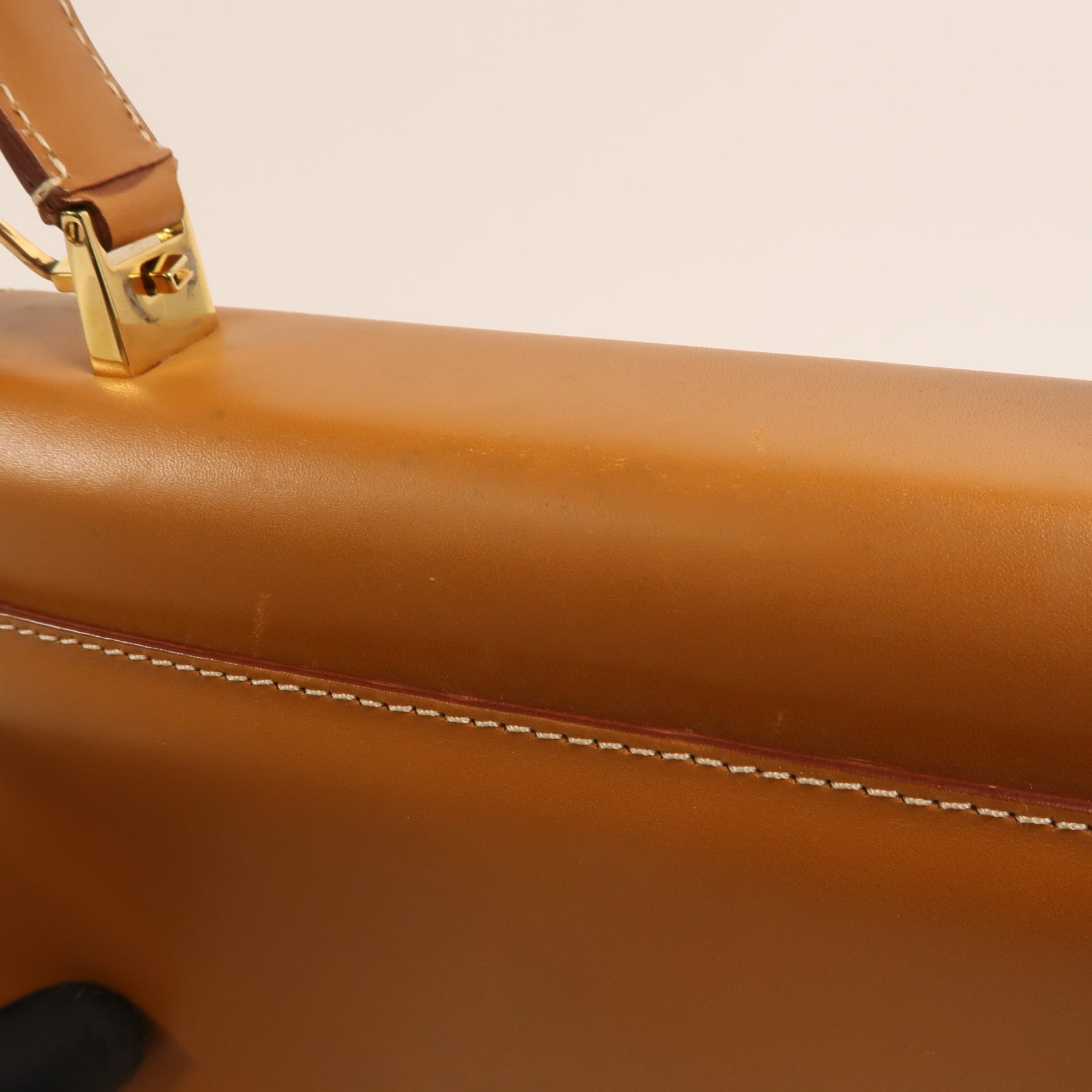 Salvatore Ferragamo 牛皮皮革Gancini Bag金扣手挽肩背兩用袋