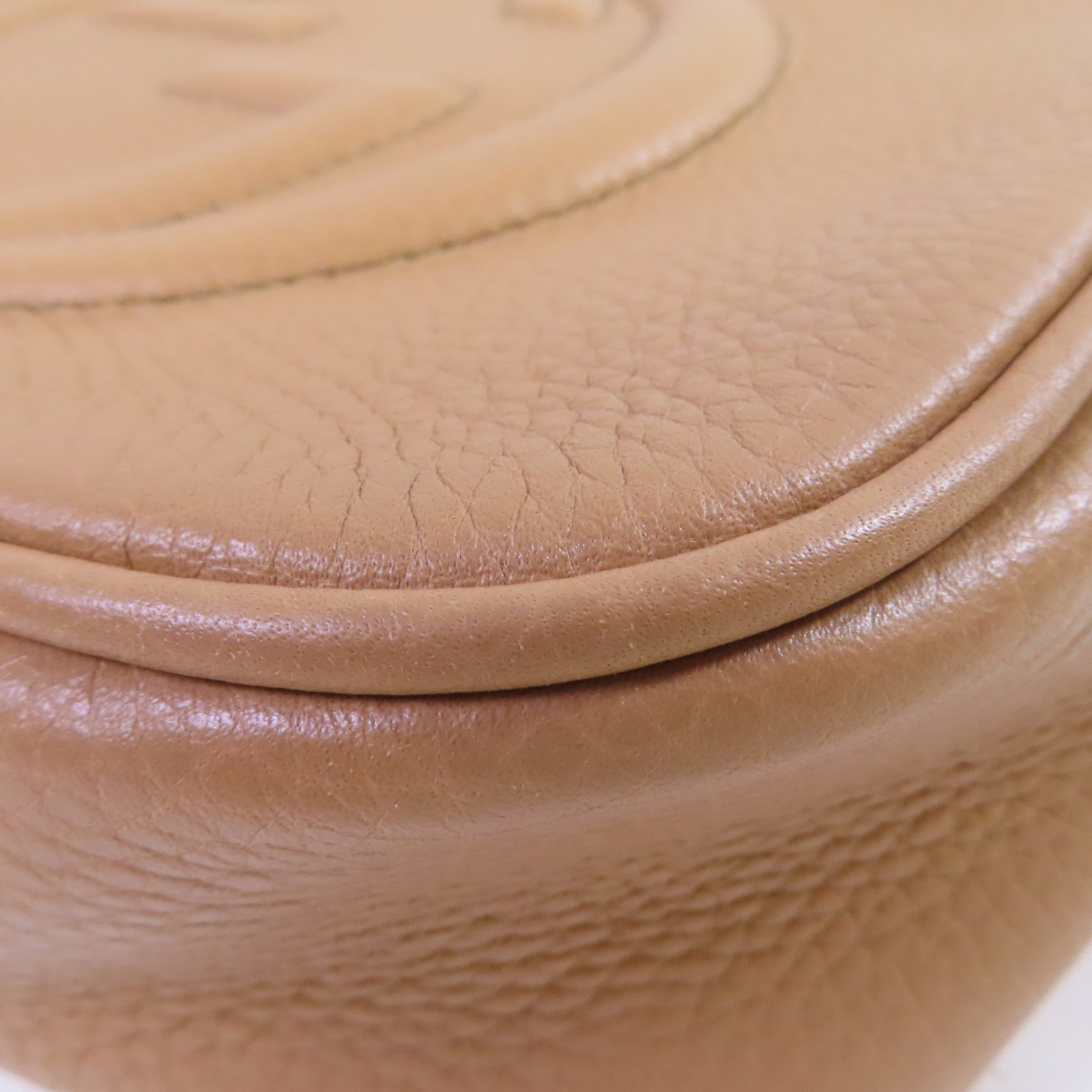 GUCCI 【激減優惠】牛皮皮革Soho Shoulder Bag金扣肩背袋杏色