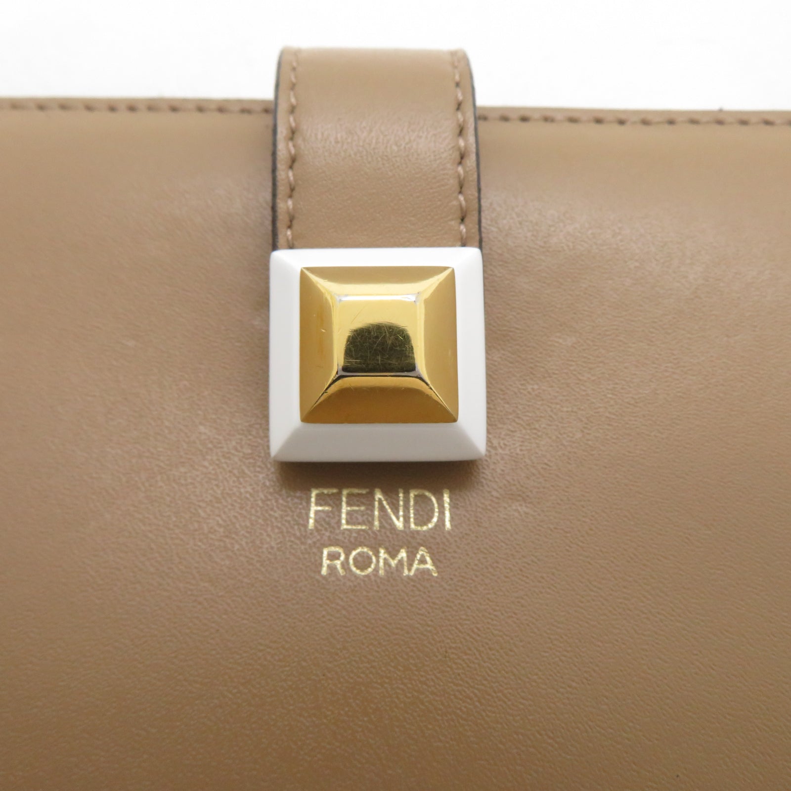FENDI 【激減優惠】牛皮皮革Long wallet金扣長錢包卡其色
