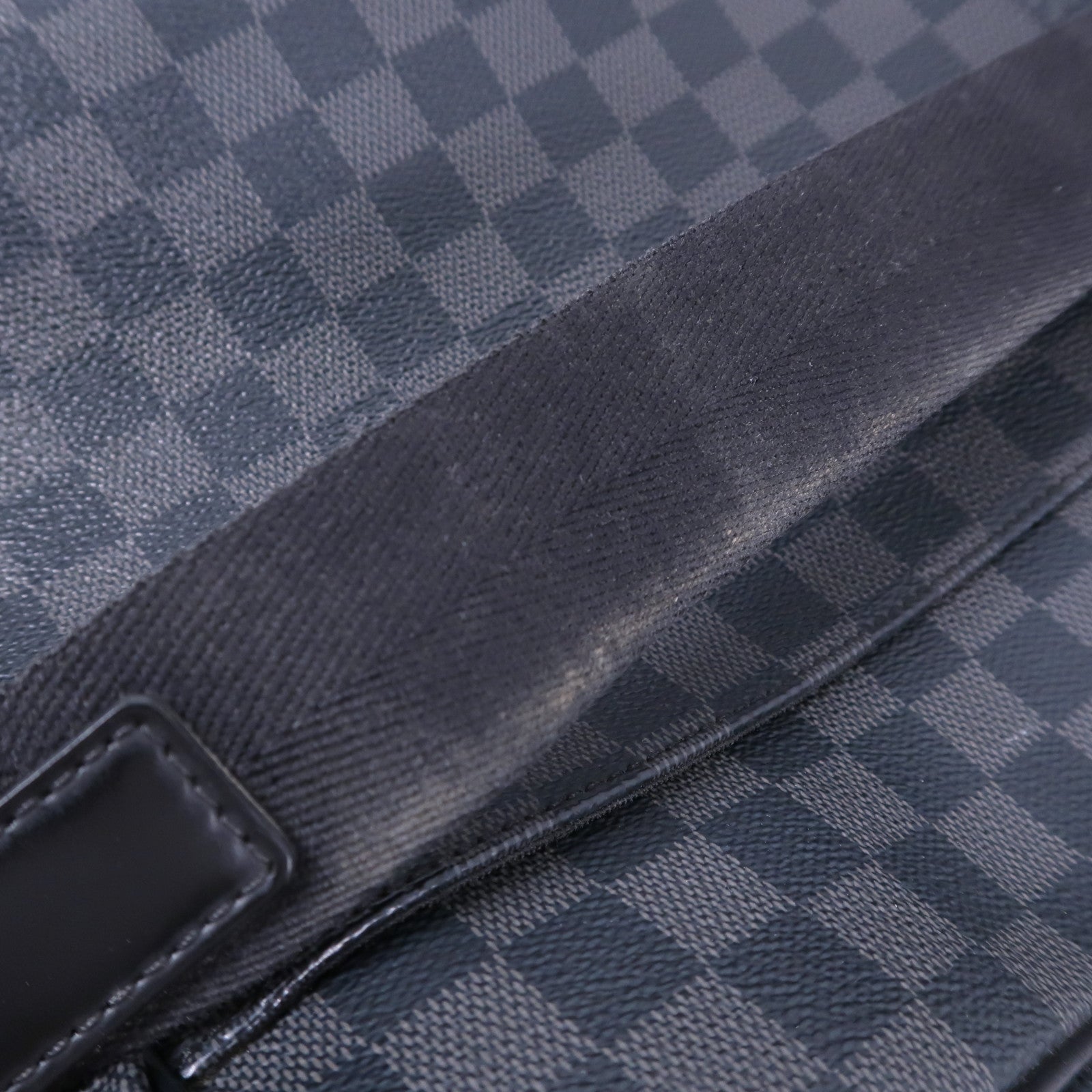 LOUIS VUITTON Damier Graphite Dayton MM肩背袋