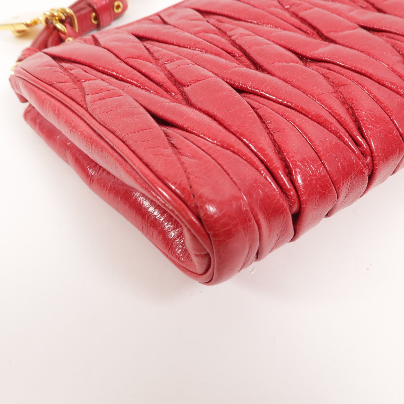 Miu Miu 牛皮皮革Pouch手拿包