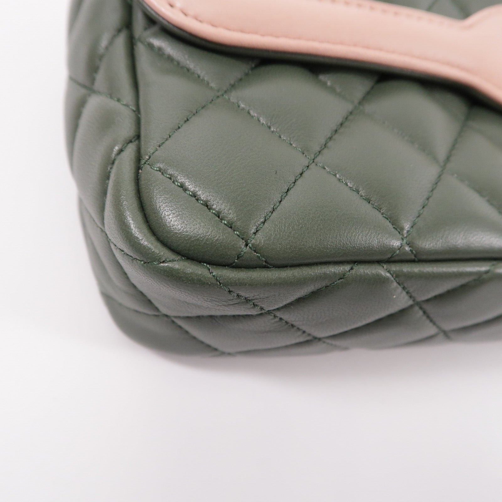 CHANEL 羊皮皮革Two-Tone Cuba Flap Bag鏈帶肩背袋