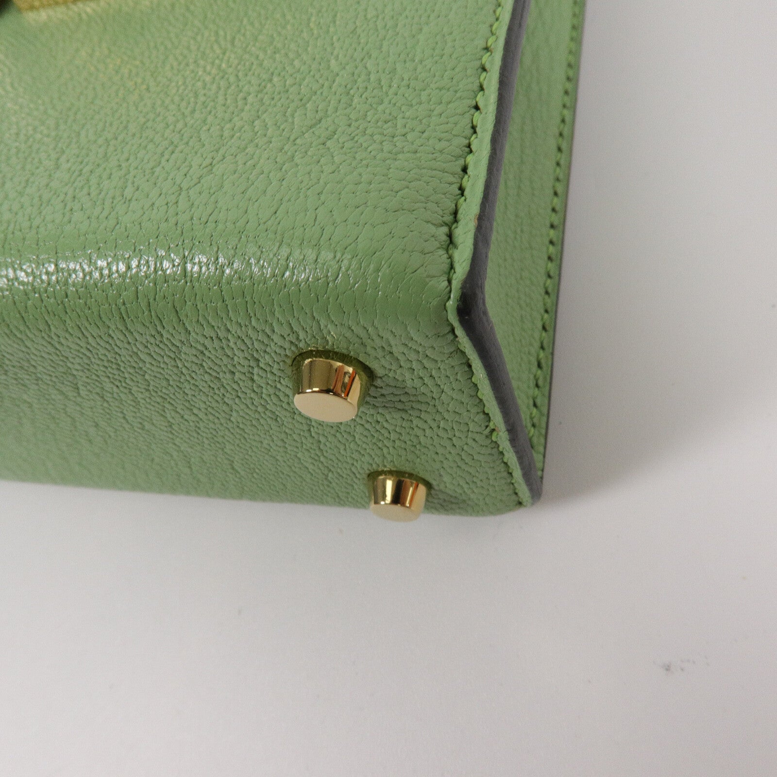 HERMES Chevre皮革Verrou Mini鏈帶肩背袋Vert Criquet