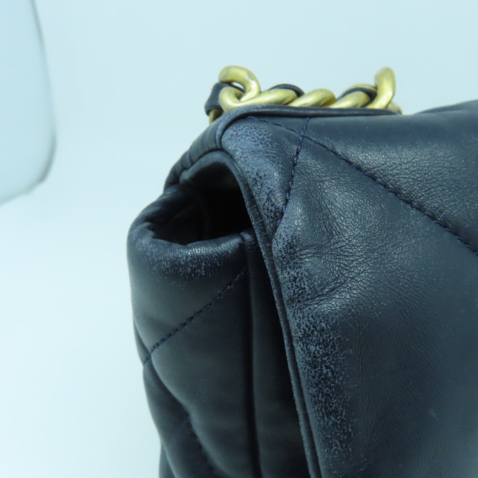 CHANEL 菱格羊皮皮革Chanel 19 Small金扣手挽肩背兩用袋深藍色