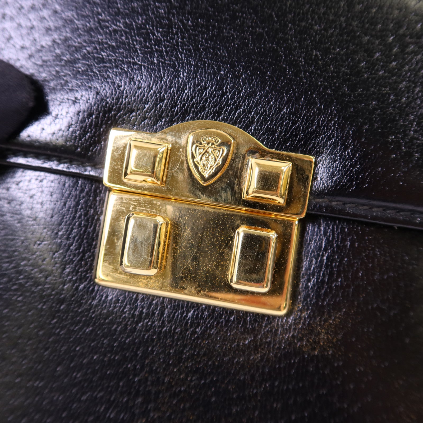 GUCCI 牛皮皮革Shoulder Bag金扣肩背袋