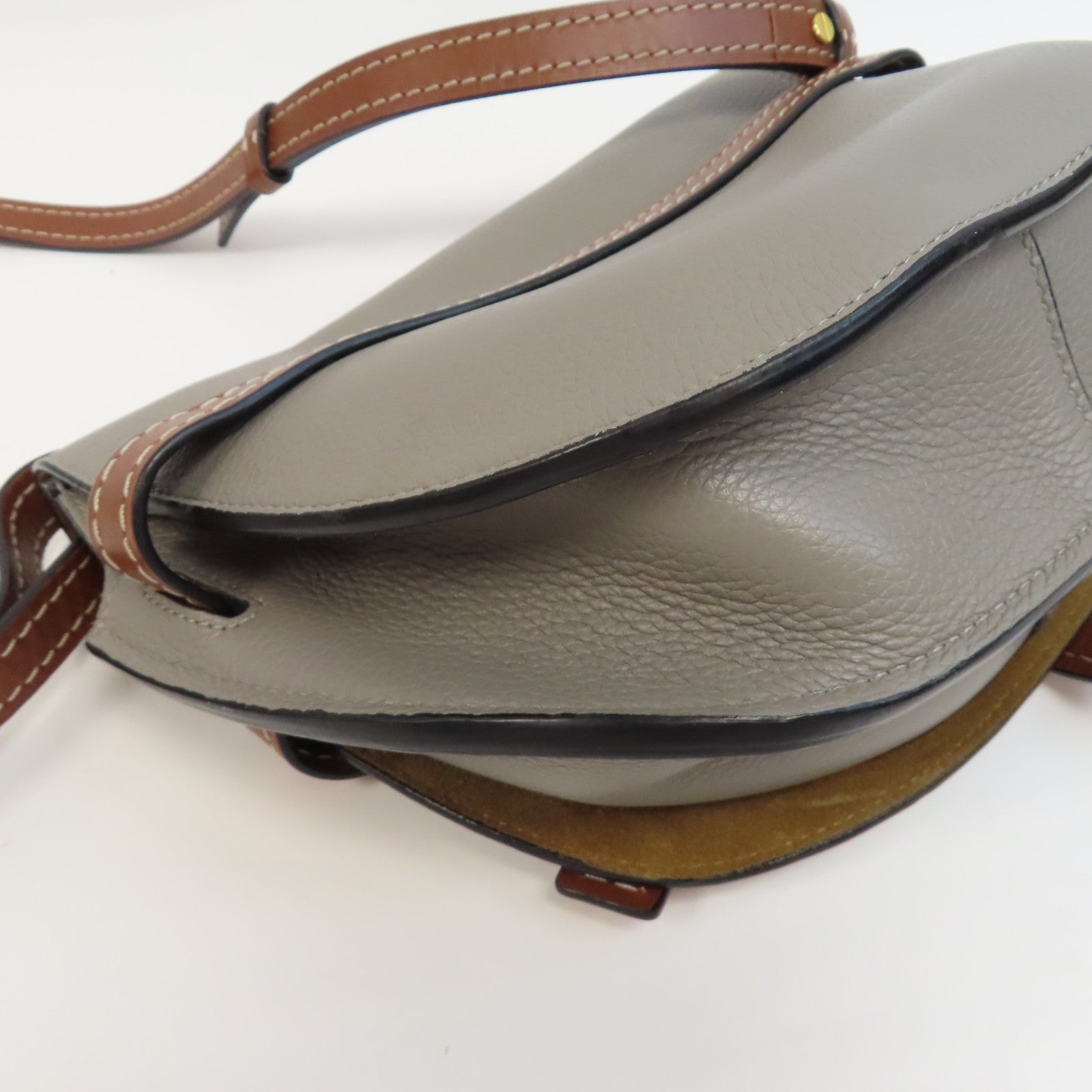 LOEWE 牛皮皮革Gate Small金扣肩背袋灰色