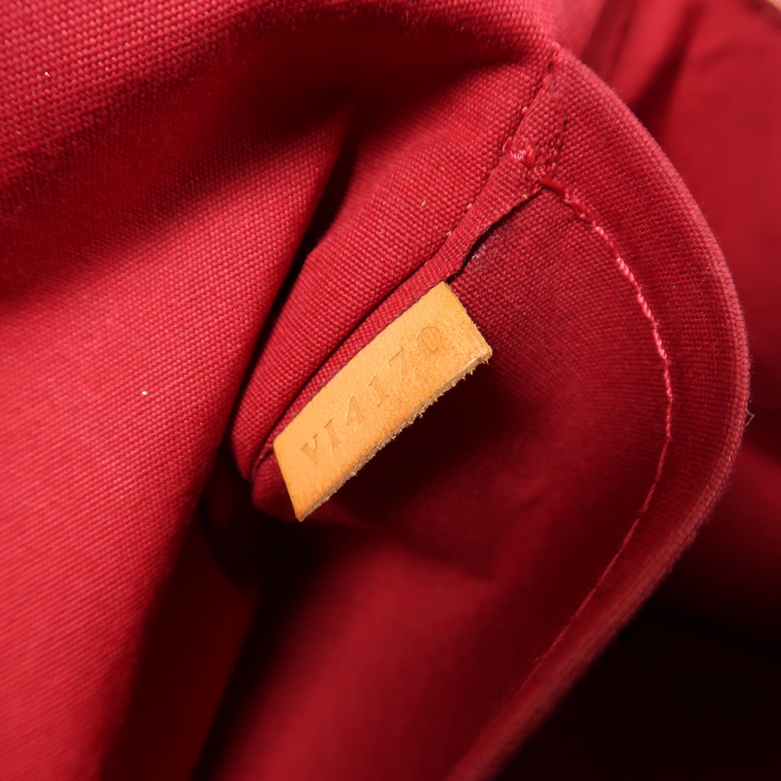 LOUIS VUITTON Monogram Vernis Sherwood金扣手挽袋