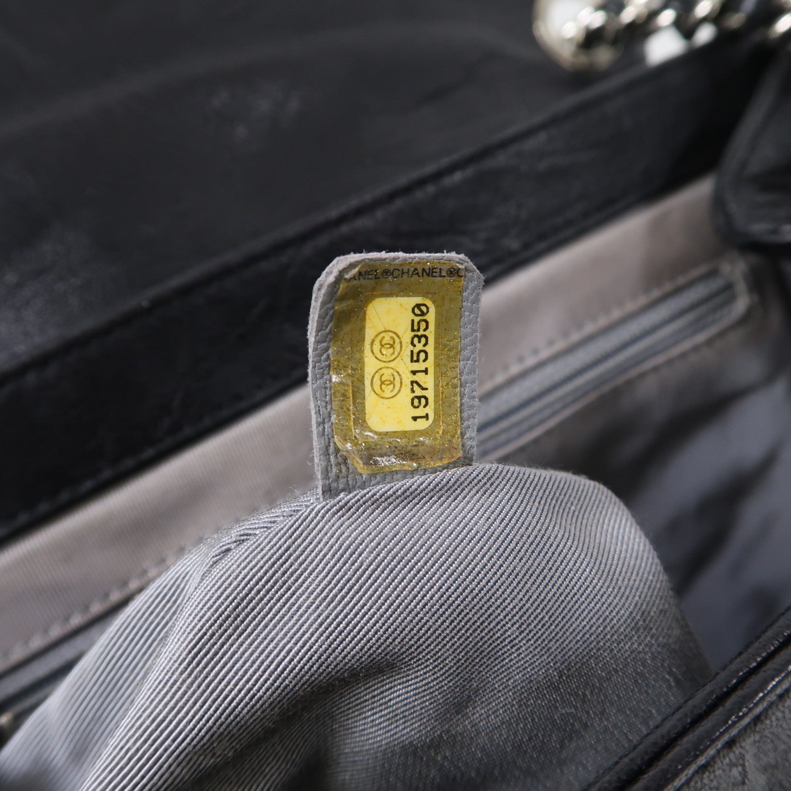 CHANEL 菱格牛皮皮革Chain Shoulder Bag銀扣鏈帶肩背袋黑色
