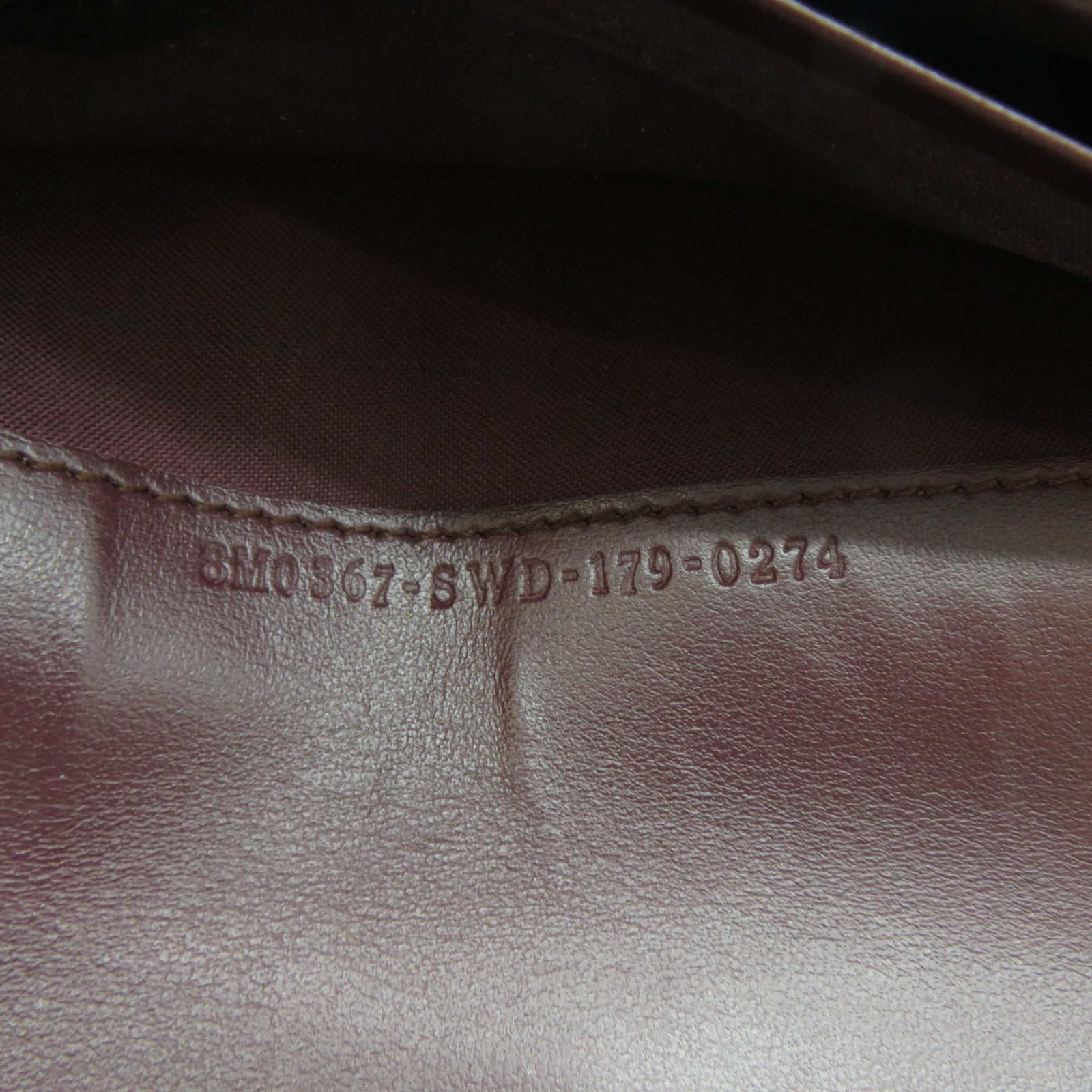 FENDI 【激減優惠】牛皮皮革Long wallet金扣長錢包卡其色