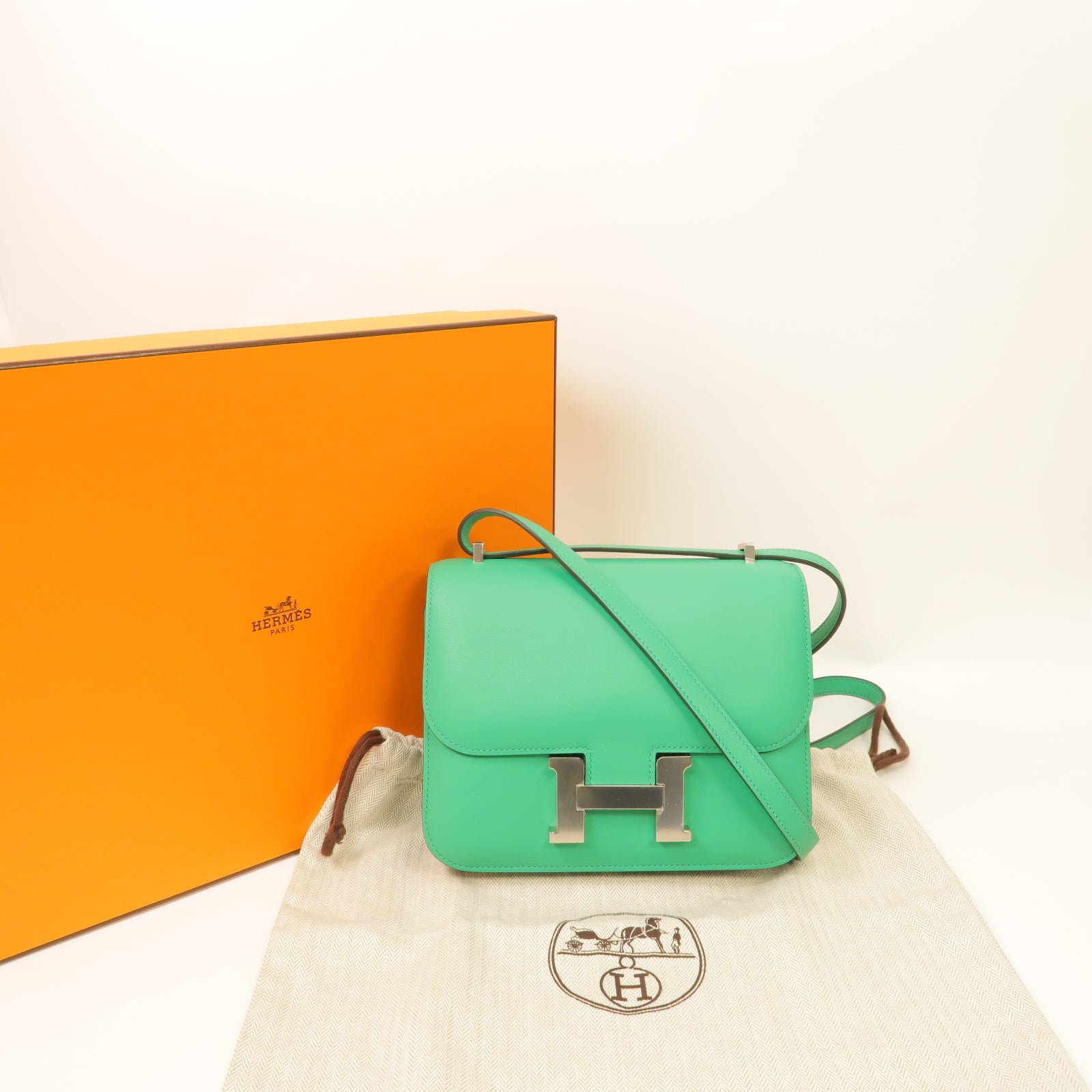 HERMES 【激減優惠】Swift皮革Constance Mini銀扣肩背袋綠色