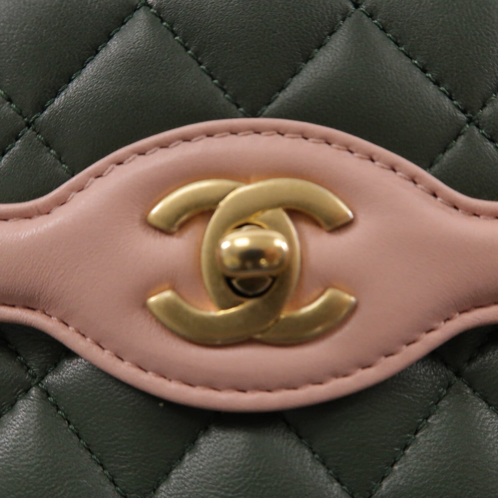 CHANEL 羊皮皮革Two-Tone Cuba Flap Bag鏈帶肩背袋