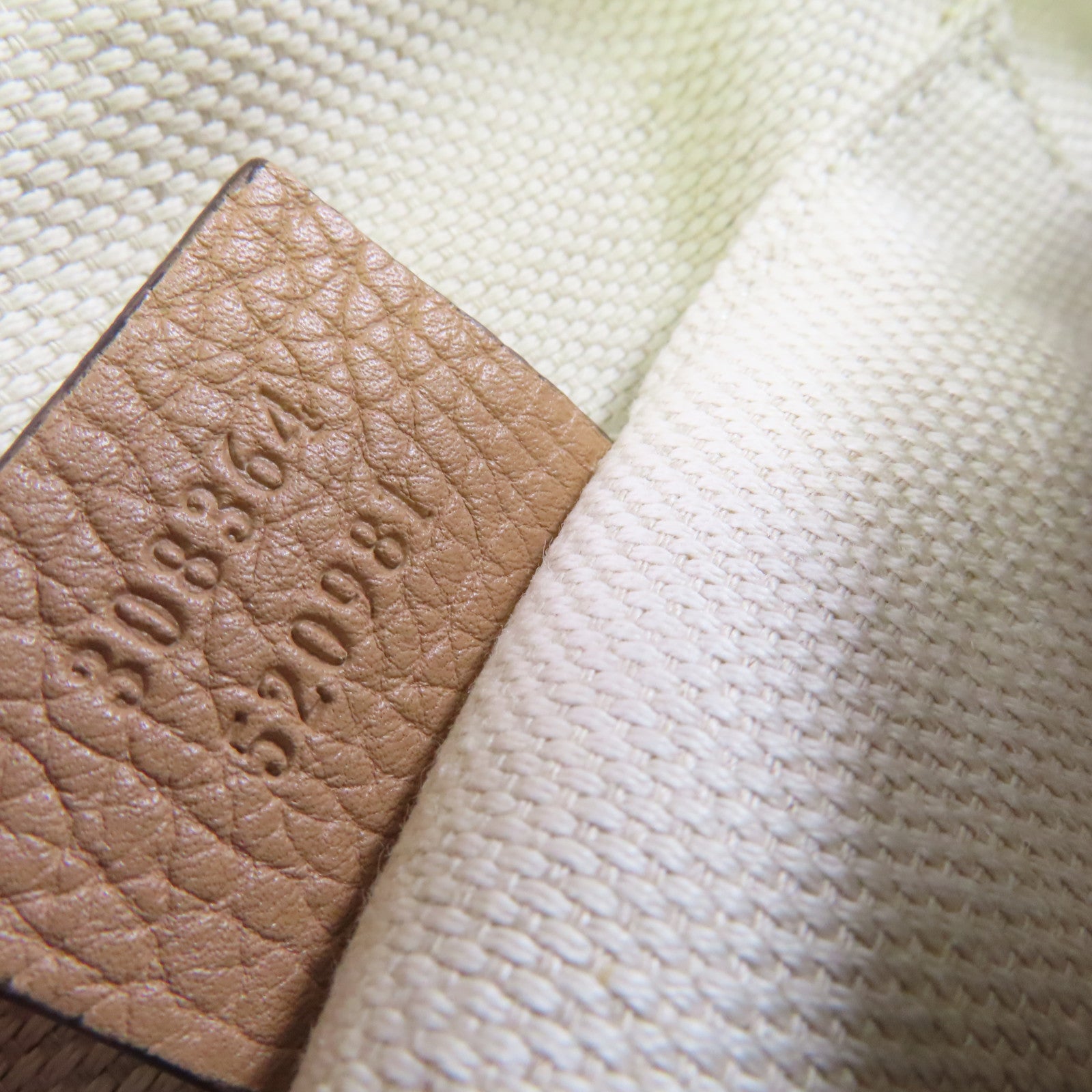 GUCCI 【激減優惠】牛皮皮革Soho Shoulder Bag金扣肩背袋杏色