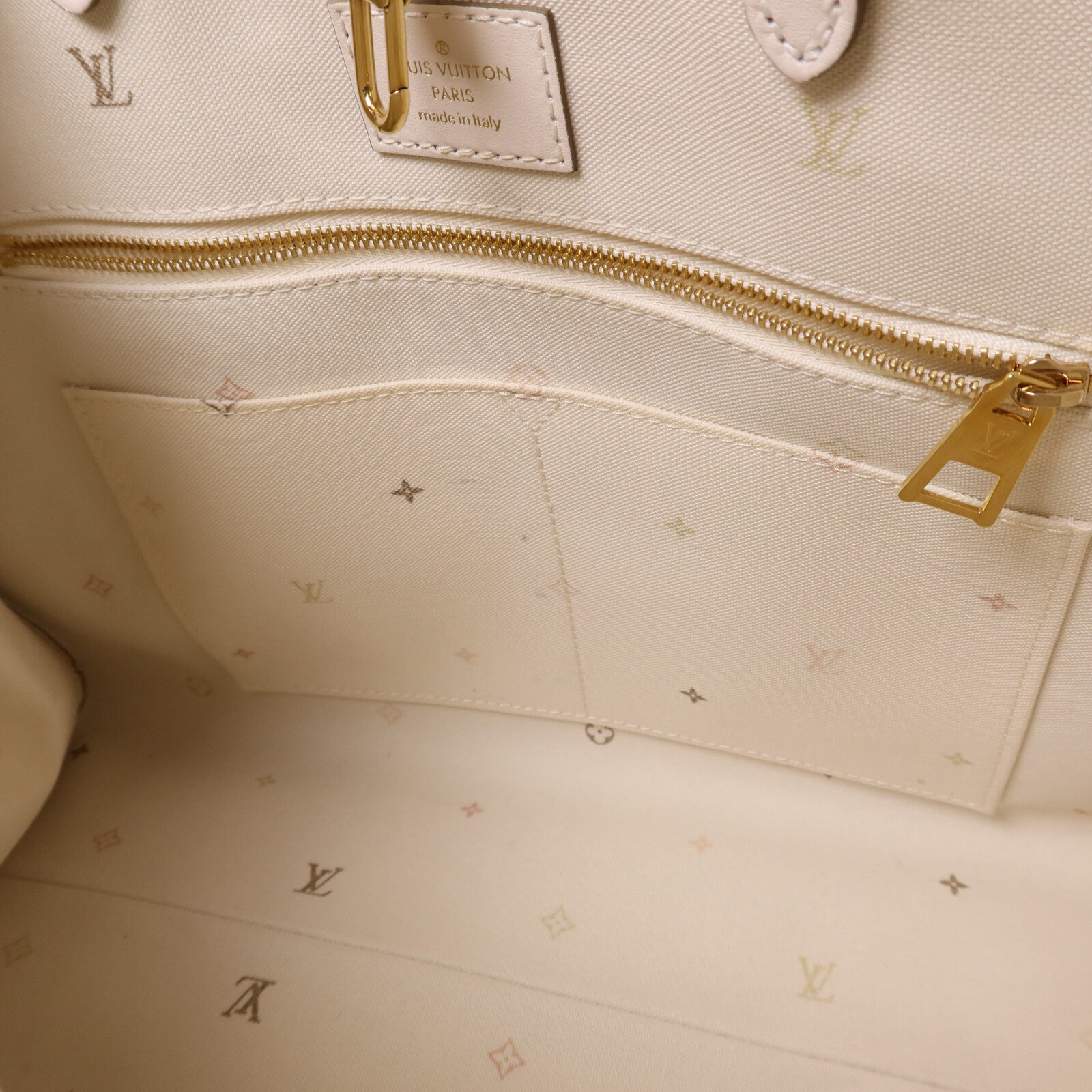 LOUIS VUITTON Monogram Empreinte Gradient On the Go MM金扣手挽肩背兩用袋