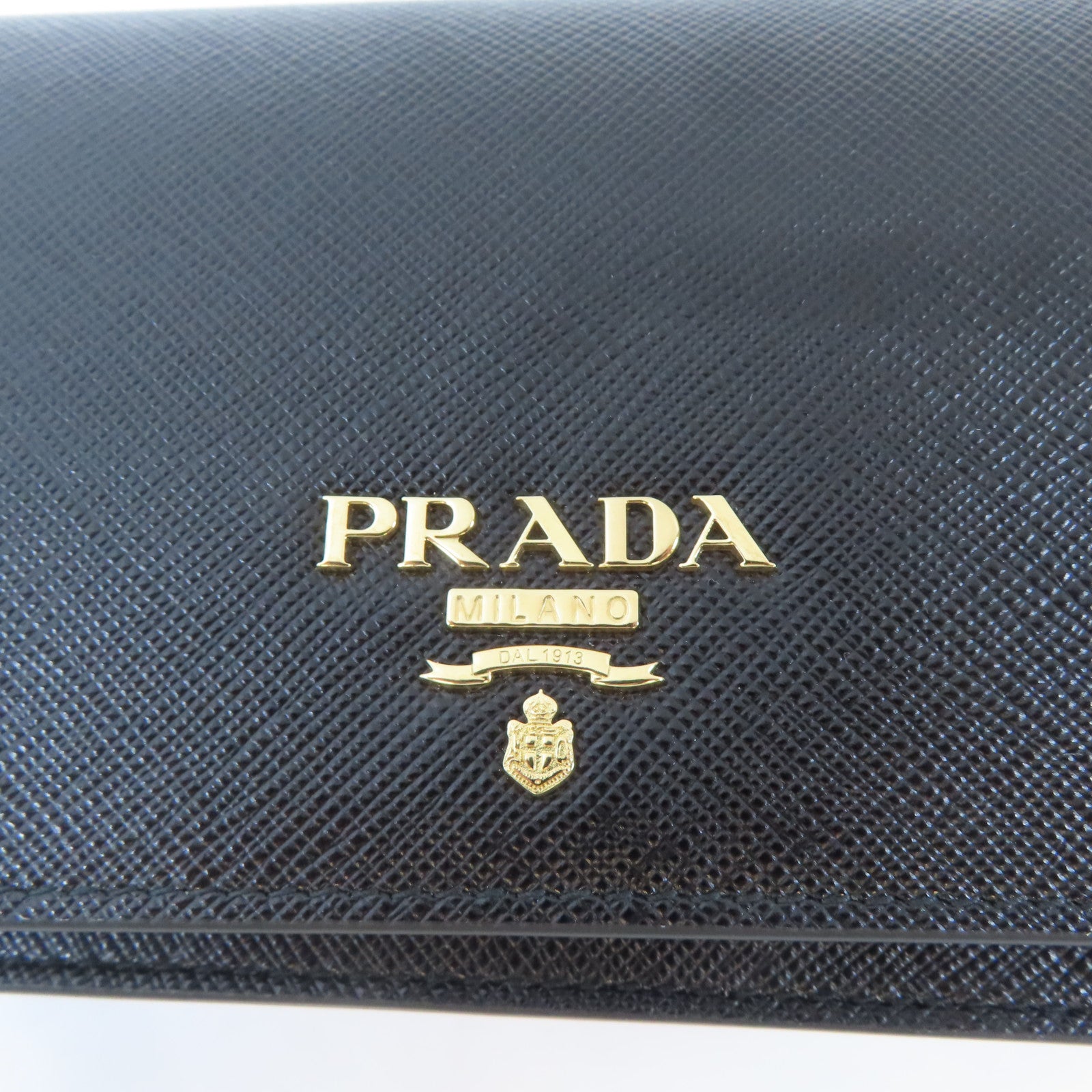 PRADA Saffiano皮革Miniborse金扣鏈帶肩背袋黑色