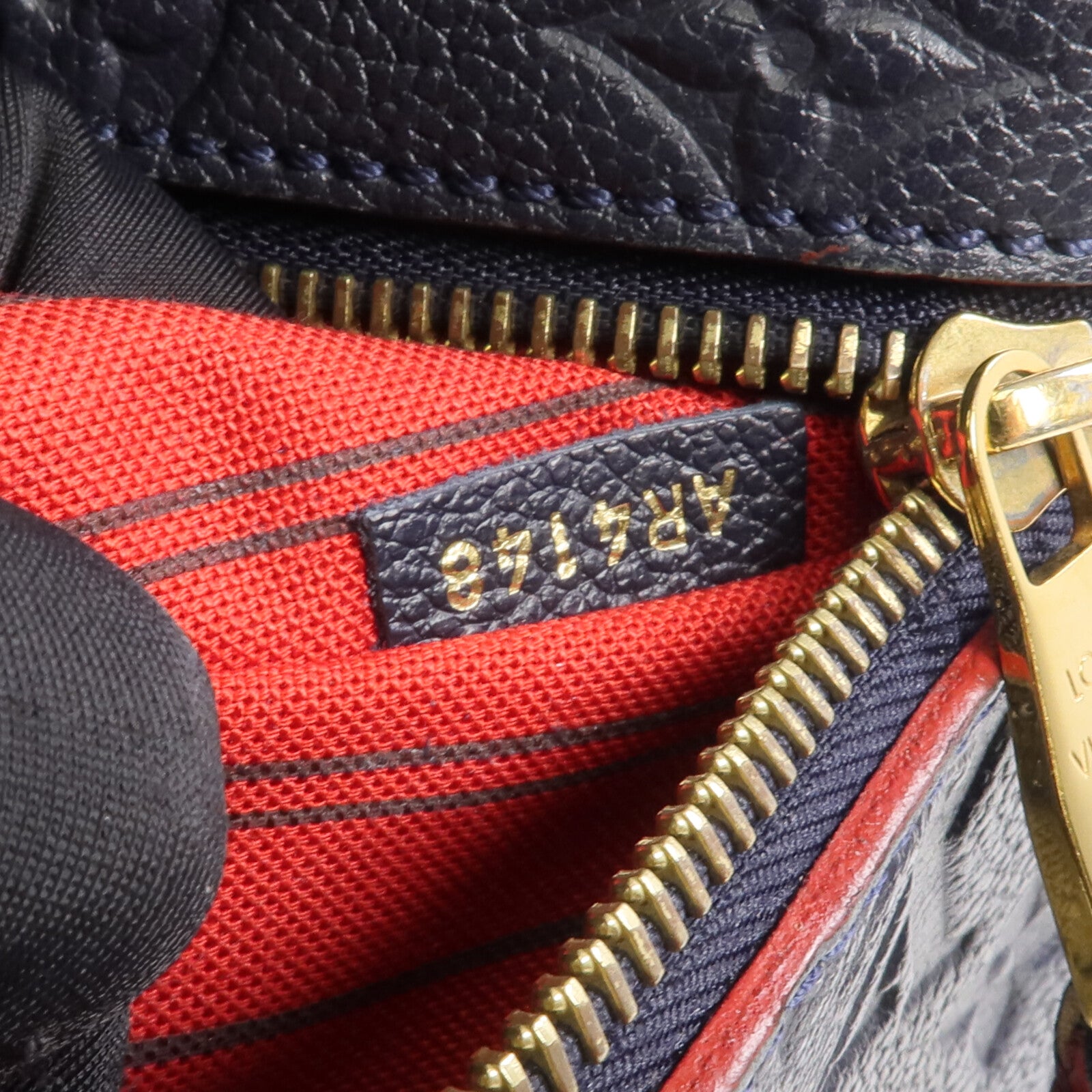 LOUIS VUITTON 【激減優惠】Monogram Empreinte Pochette Metis金扣手挽肩背兩用袋