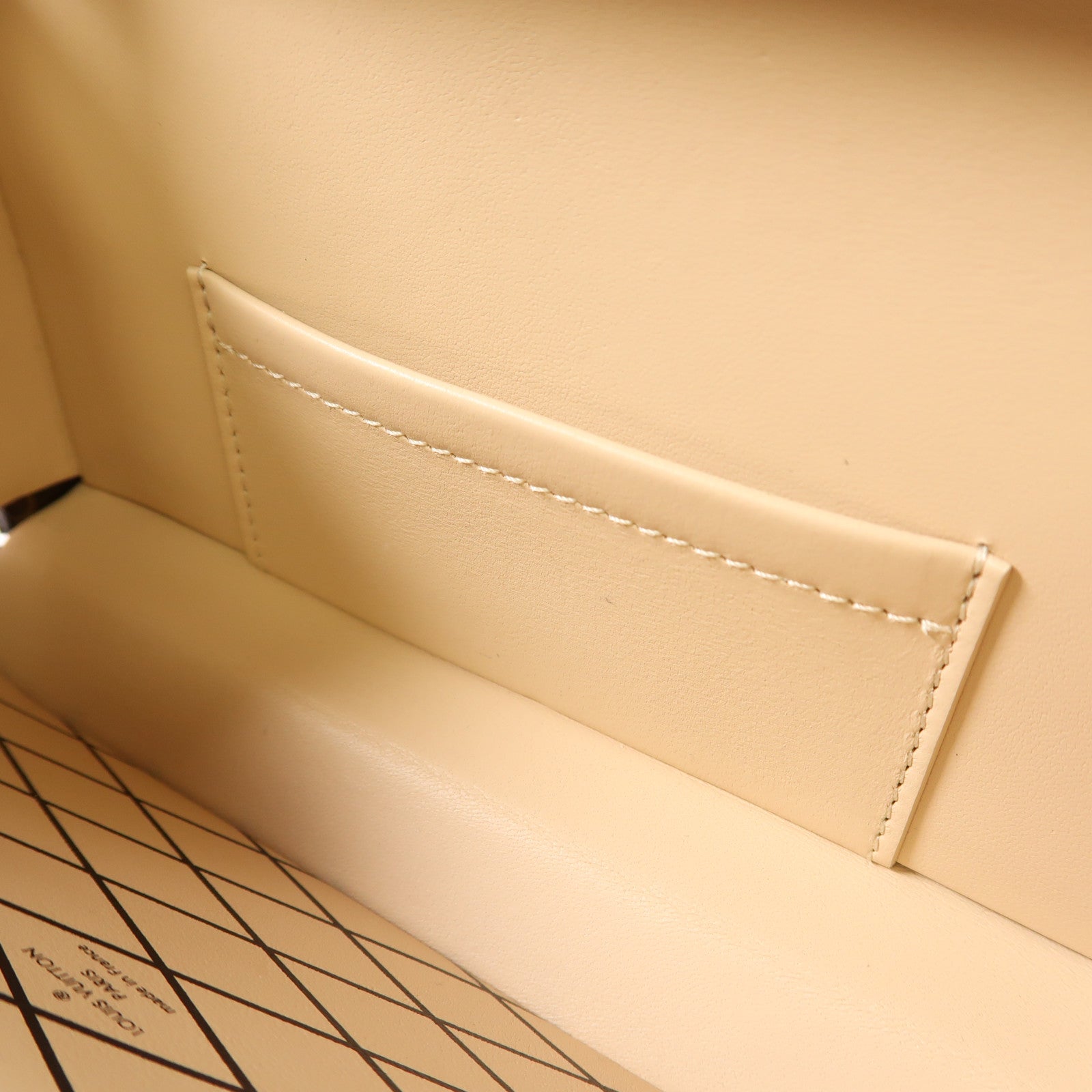 LOUIS VUITTON Monogram Petite Malle Shoulder Bag金扣肩背袋