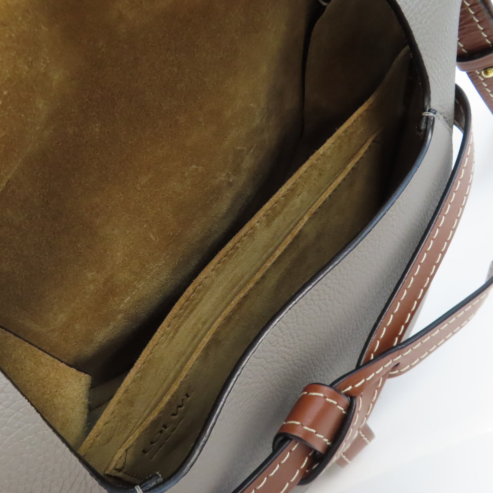 LOEWE 牛皮皮革Gate Small金扣肩背袋灰色
