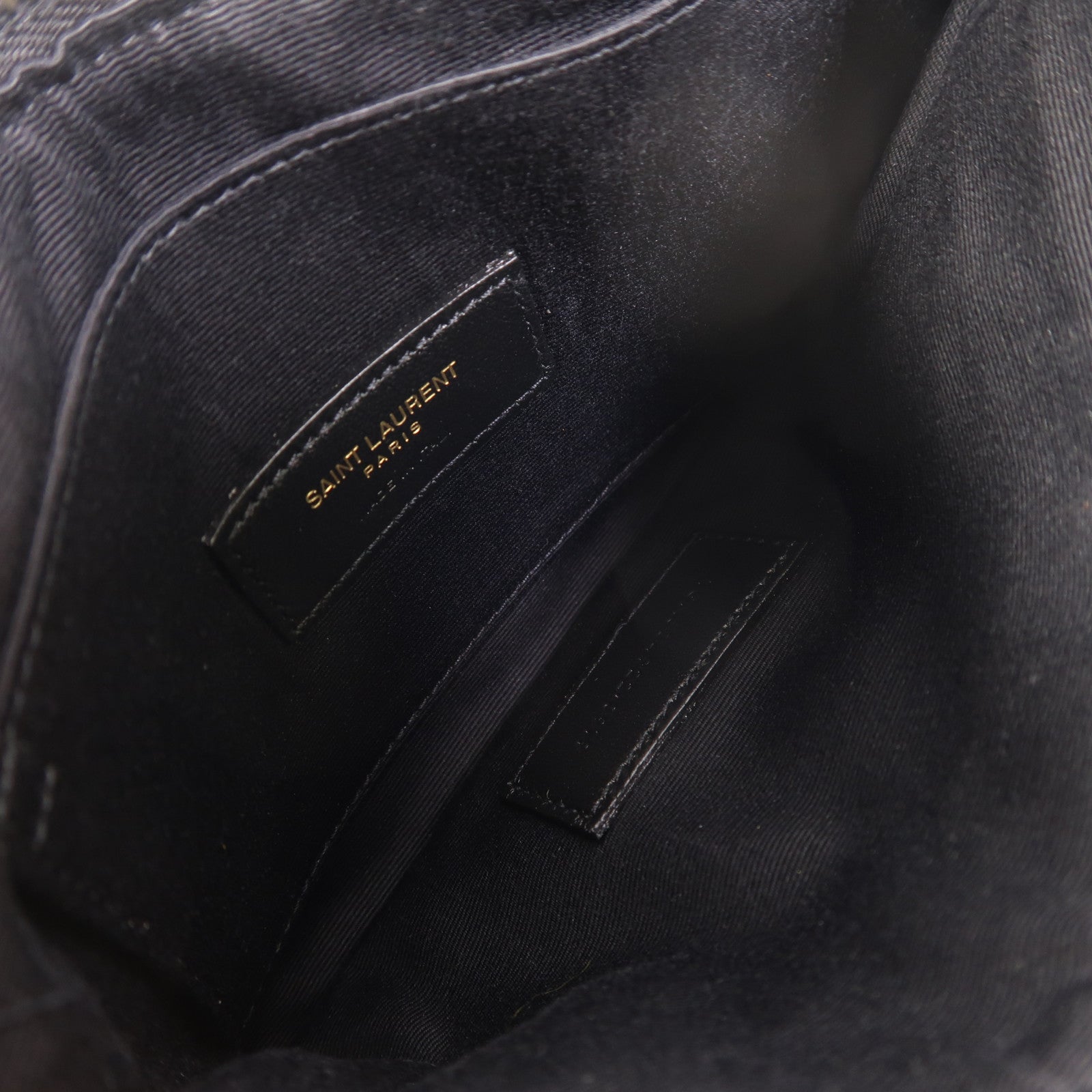 YVES SAINT LAURENT 牛皮皮革Pouch金扣手拿包
