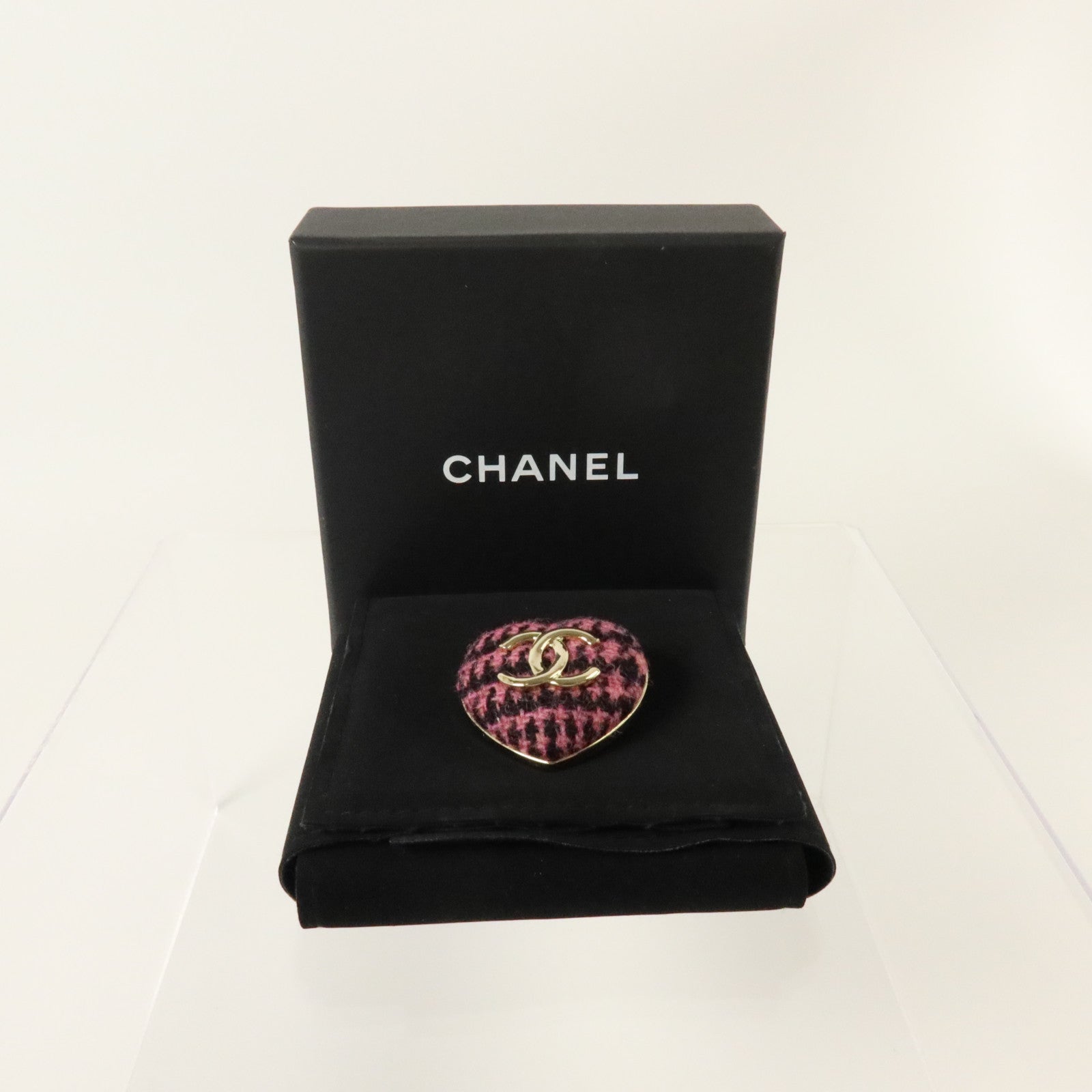 CHANEL 斜紋軟呢/金屬Brooch胸針