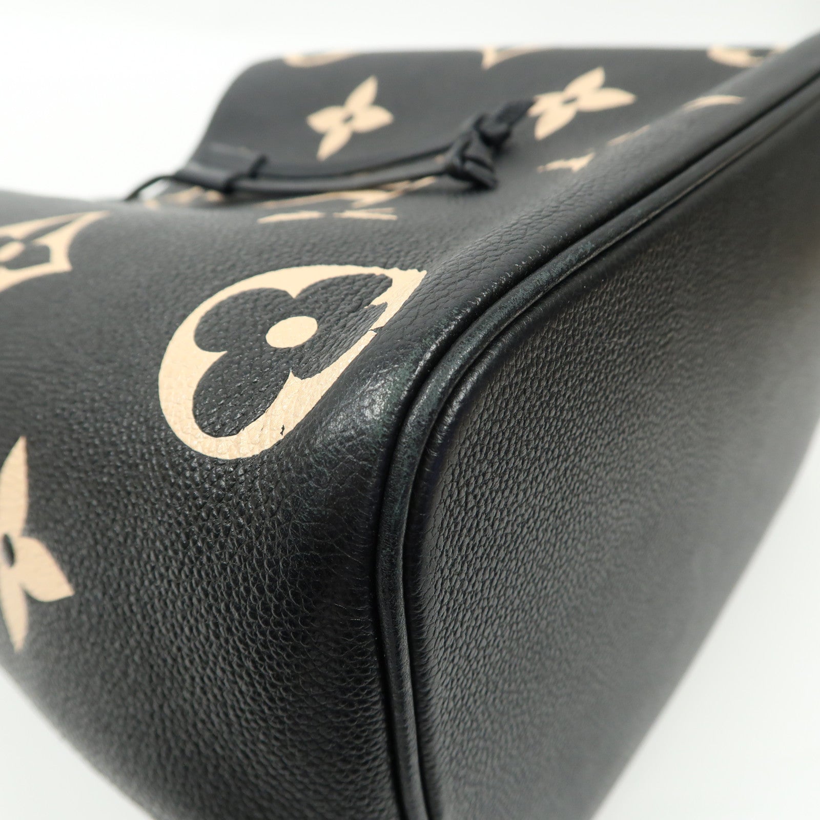 LOUIS VUITTON 【激減優惠】Monogram Empreinte NeoNoe MM金扣手挽肩背兩用袋黑色