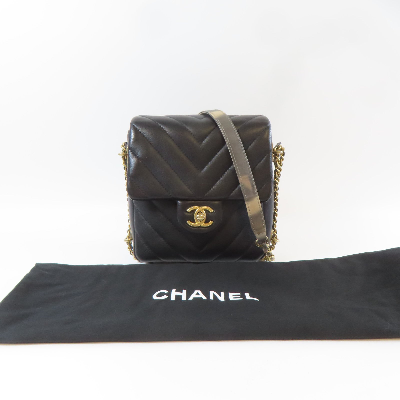 CHANEL 【激減優惠】斜紋牛皮皮革Chain Shoulder Bag金扣鏈帶肩背袋黑色