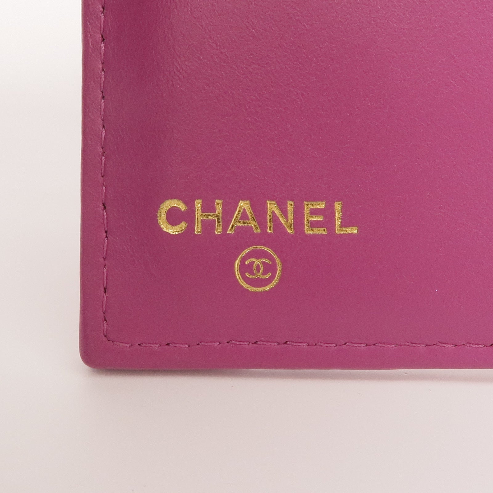 CHANEL 牛皮皮革Wallet金扣錢包
