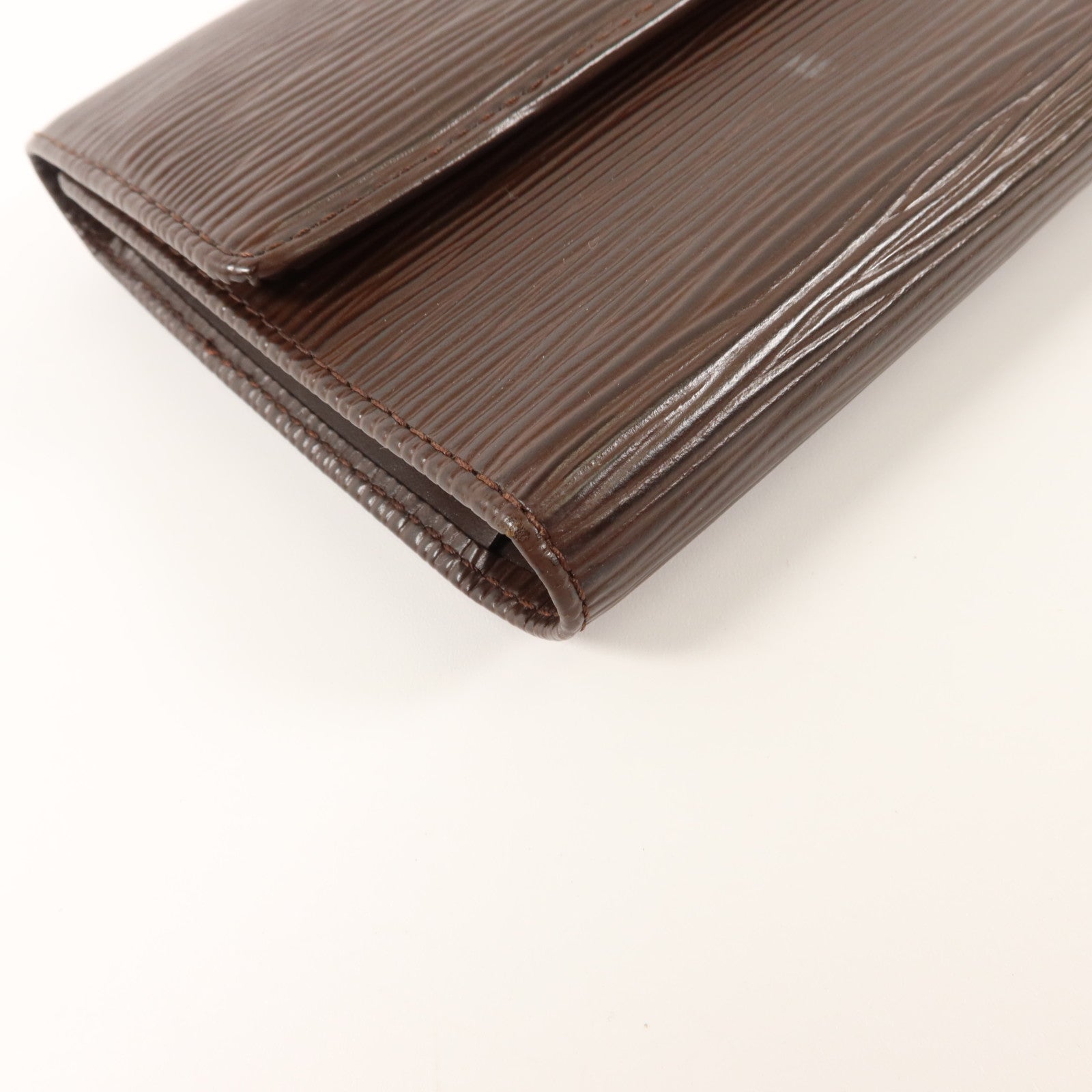 LOUIS VUITTON Epi Porte Tresor International長錢包