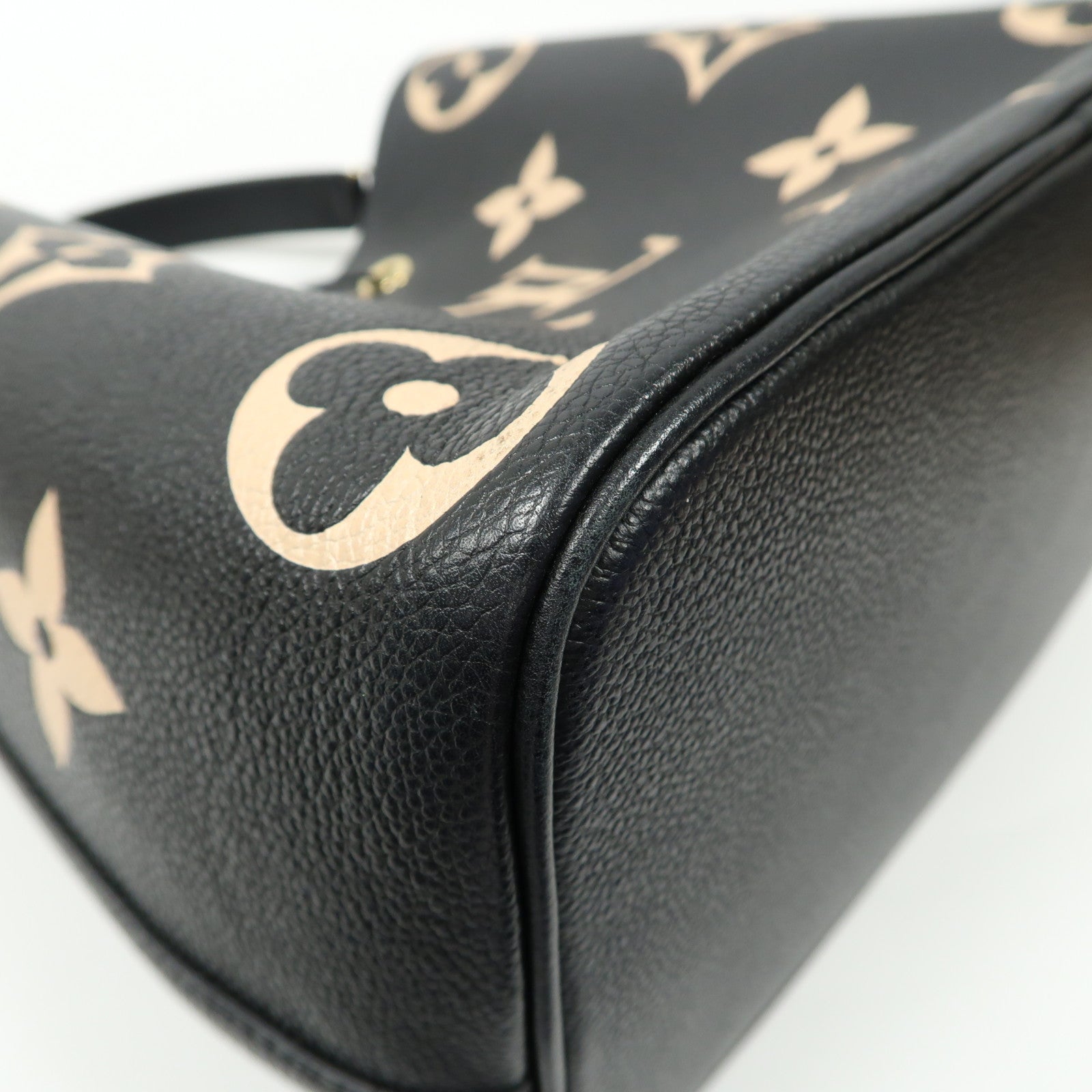 LOUIS VUITTON 【激減優惠】Monogram Empreinte NeoNoe MM金扣手挽肩背兩用袋黑色