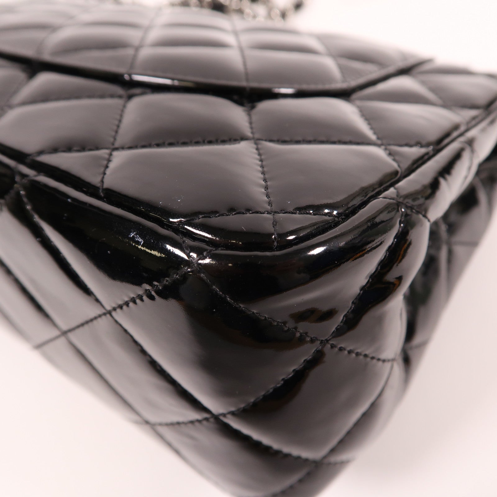 CHANEL 漆皮皮革Large Classic銀扣肩背袋黑色