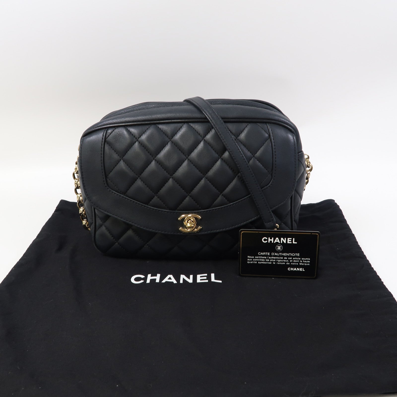 CHANEL 菱格牛皮皮革Chain Shoulder金扣鏈帶肩背袋黑色
