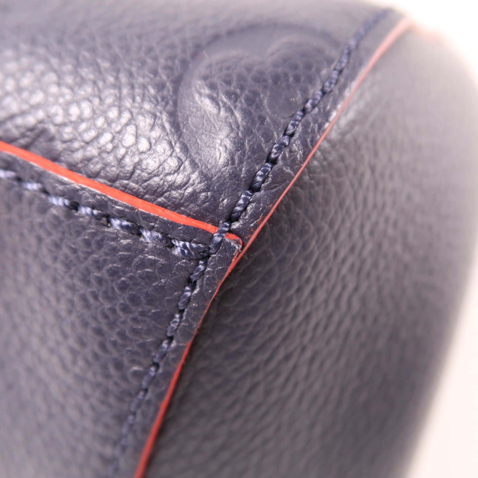 LOUIS VUITTON Monogram Empreinte Montaigne BB金扣手挽肩背兩用袋深藍色