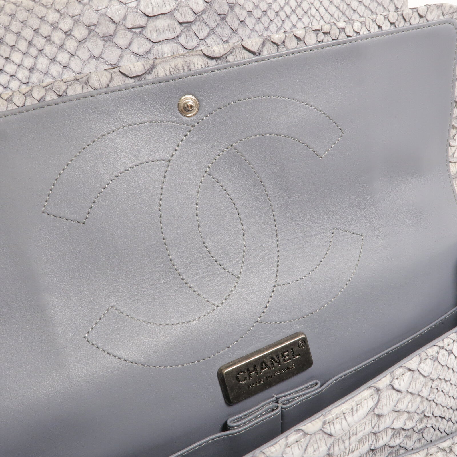 CHANEL 蛇皮皮革2.55 Reissue鏈帶肩背袋